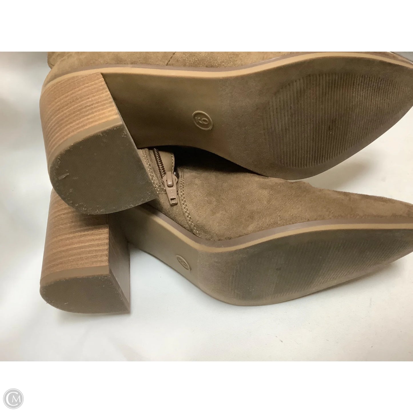 Boots Knee Heels By Universal Thread In Brown, Size: 9