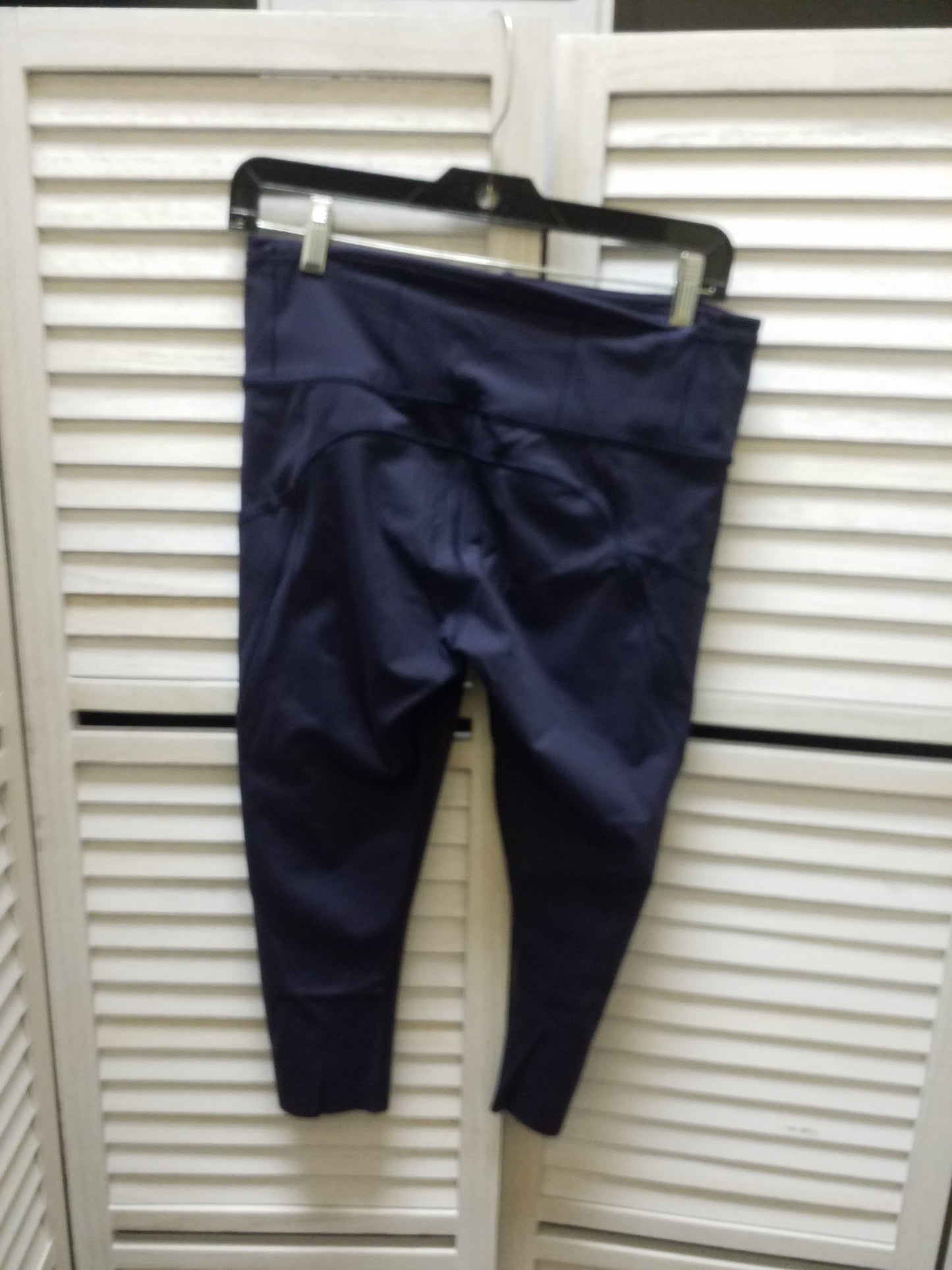 Athletic Leggings Capris By Lululemon Size: 10