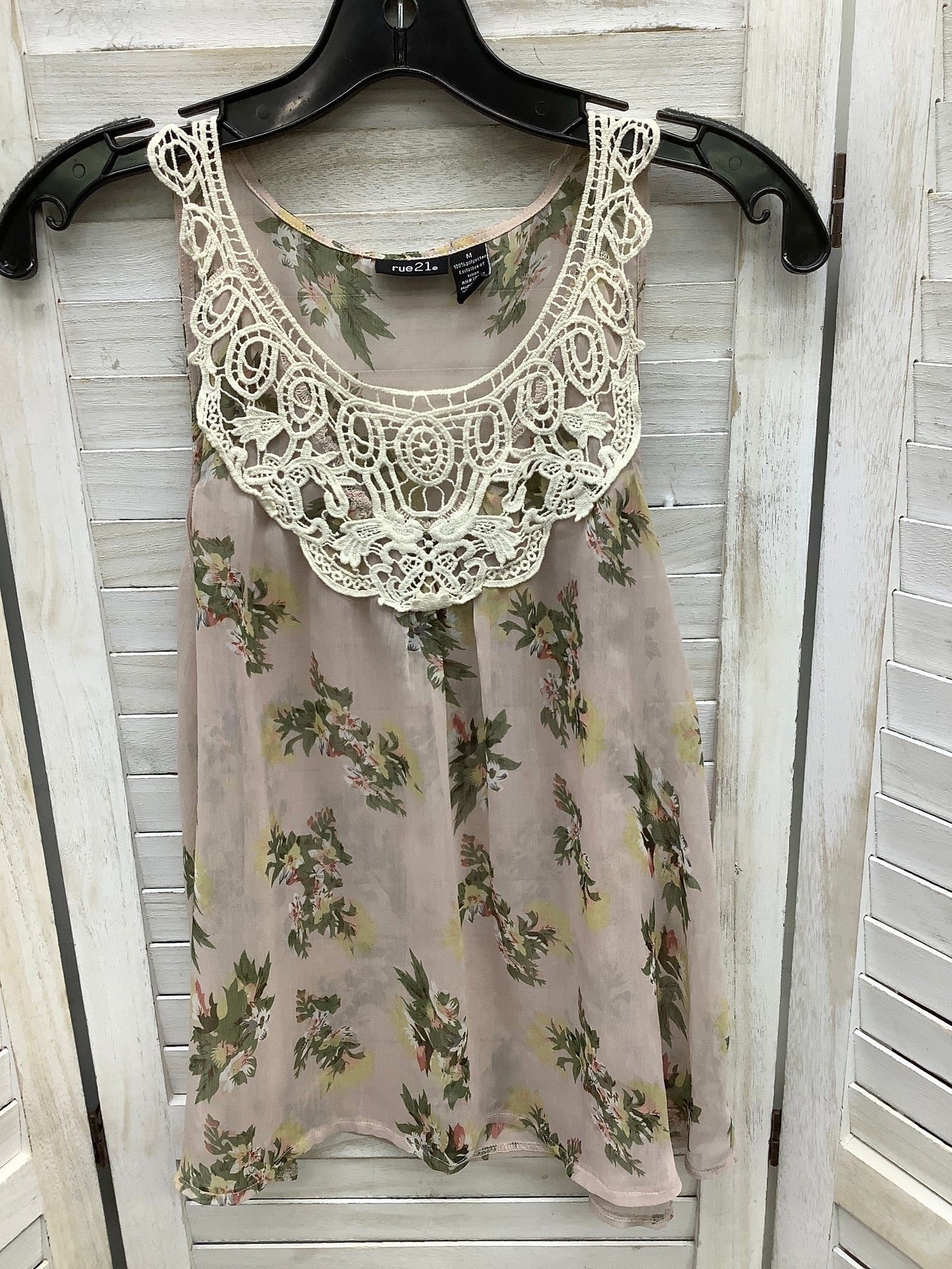 Top Sleeveless Basic By Rue 21 Size: M