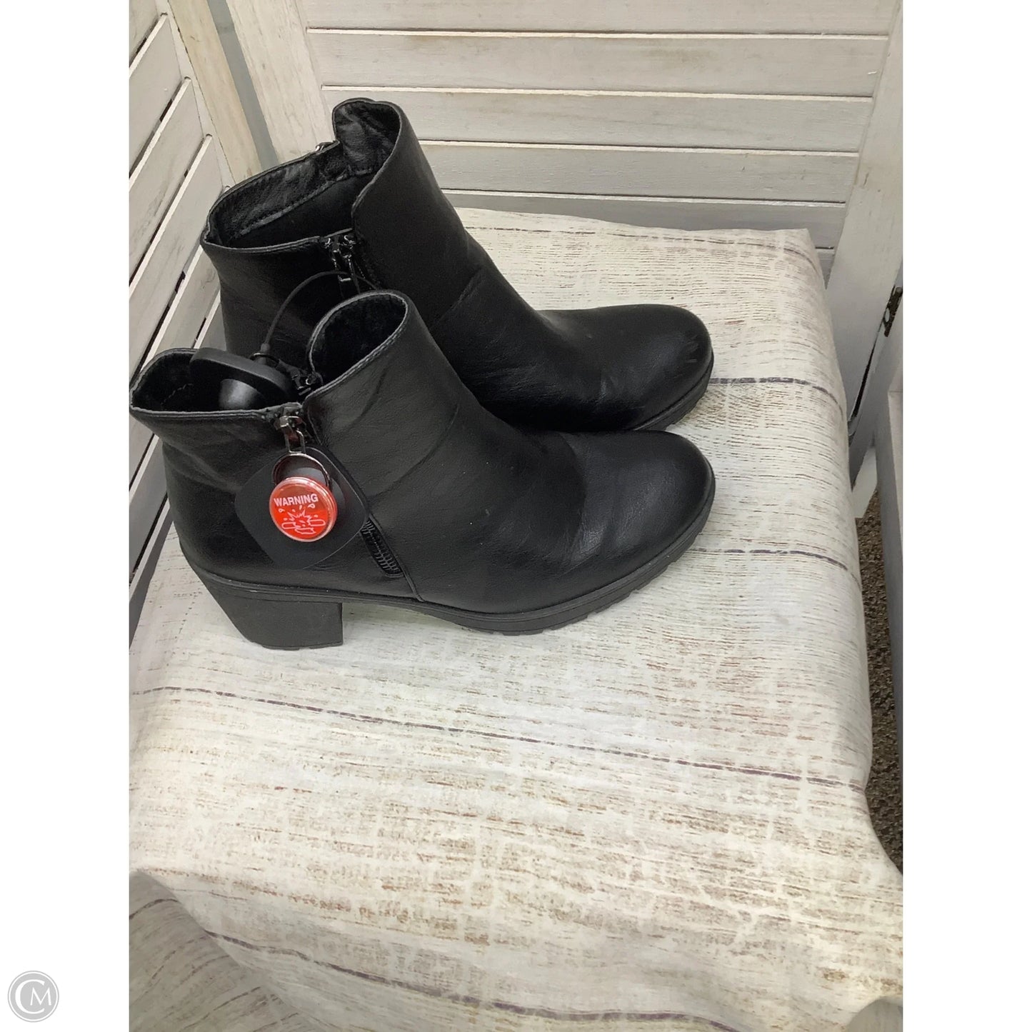 Boots Combat By Forever In Black, Size: 6