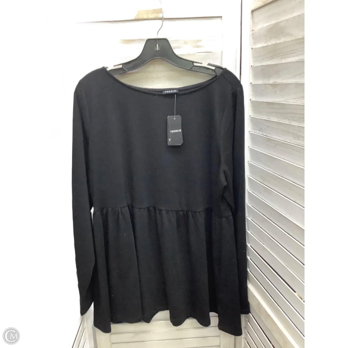 Top Long Sleeve By Torrid In Black, Size: 1x