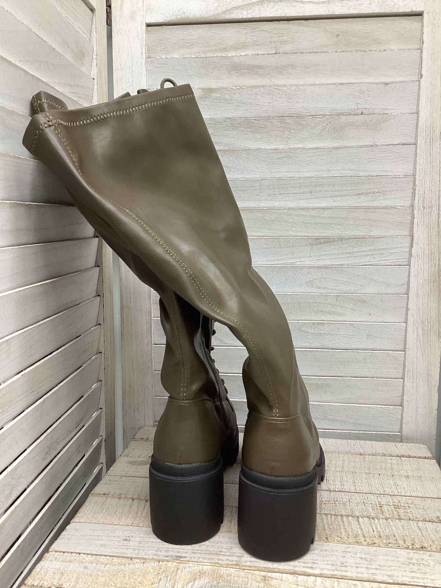 Boots Mid-calf Heels By Shoedazzle In Green, Size: 10