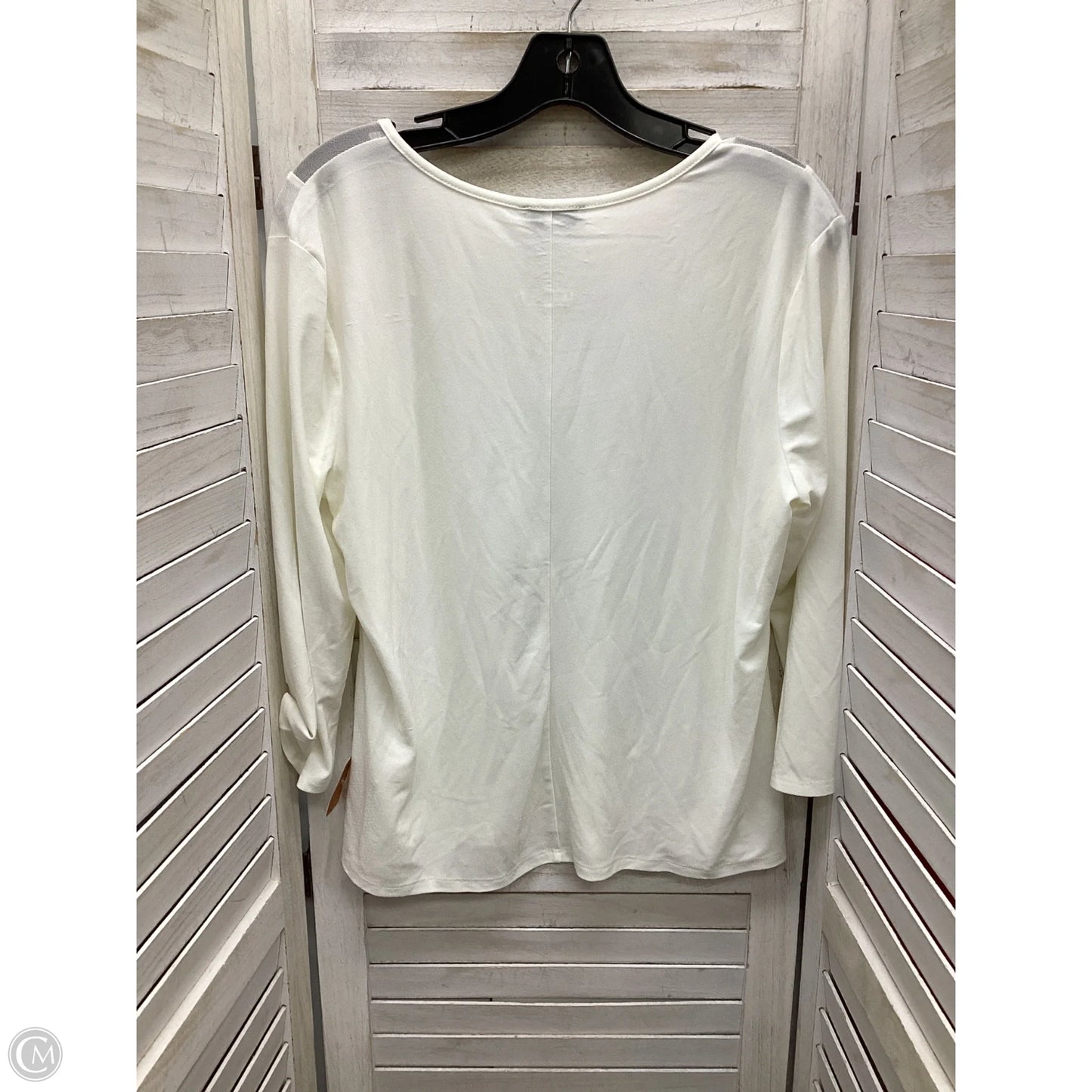 Top Long Sleeve By Luxology In White, Size: Xl