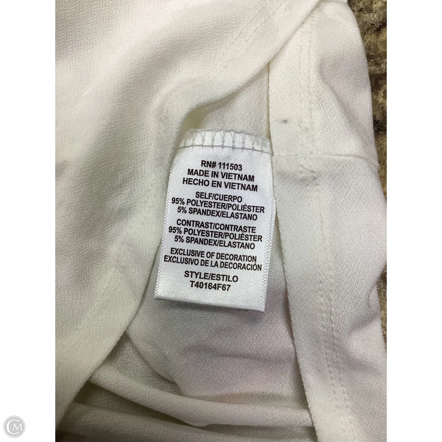 Top Long Sleeve By Luxology In White, Size: Xl