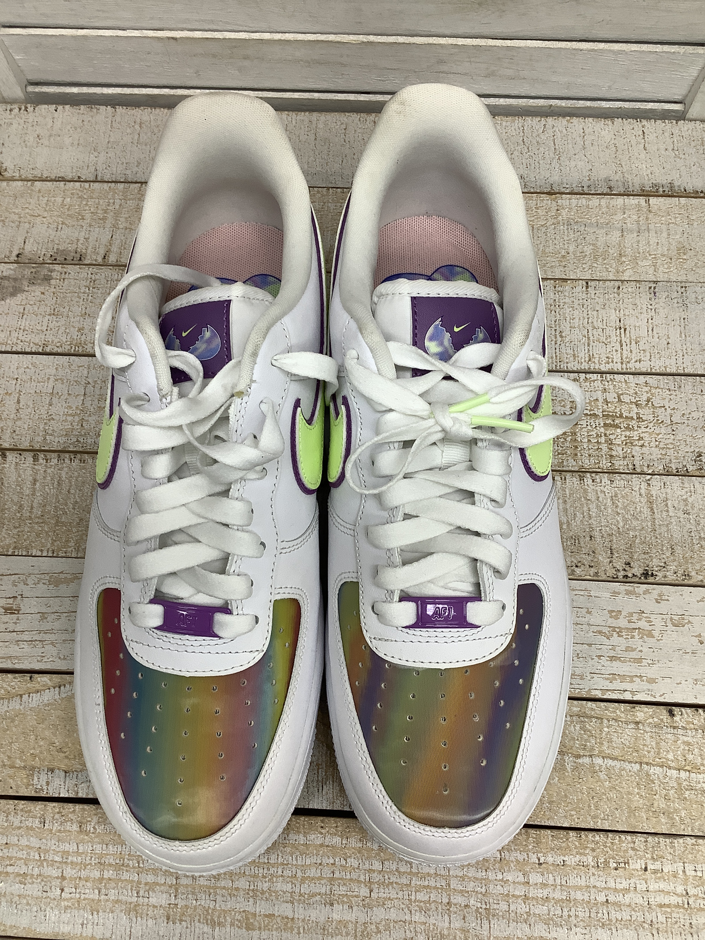 Shoes Athletic By Nike Size: 9.5
