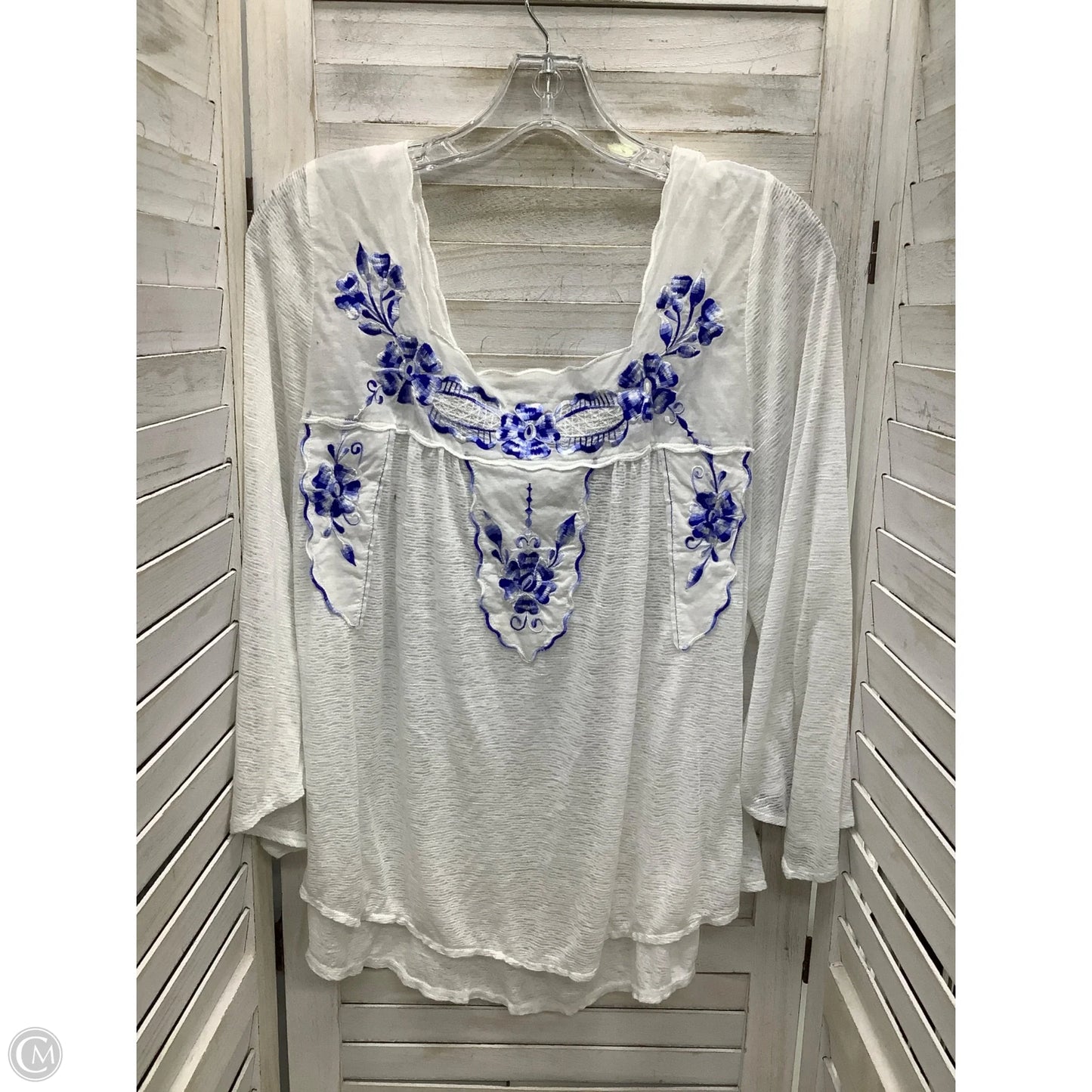 Top Long Sleeve By Free People In White, Size: M