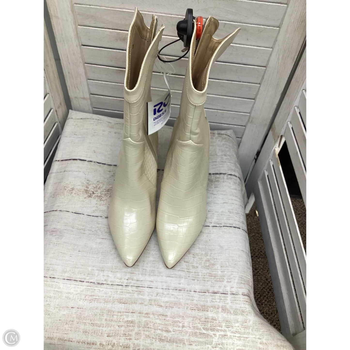 Boots Mid-calf Heels By Chinese Laundry In Ivory, Size: 9