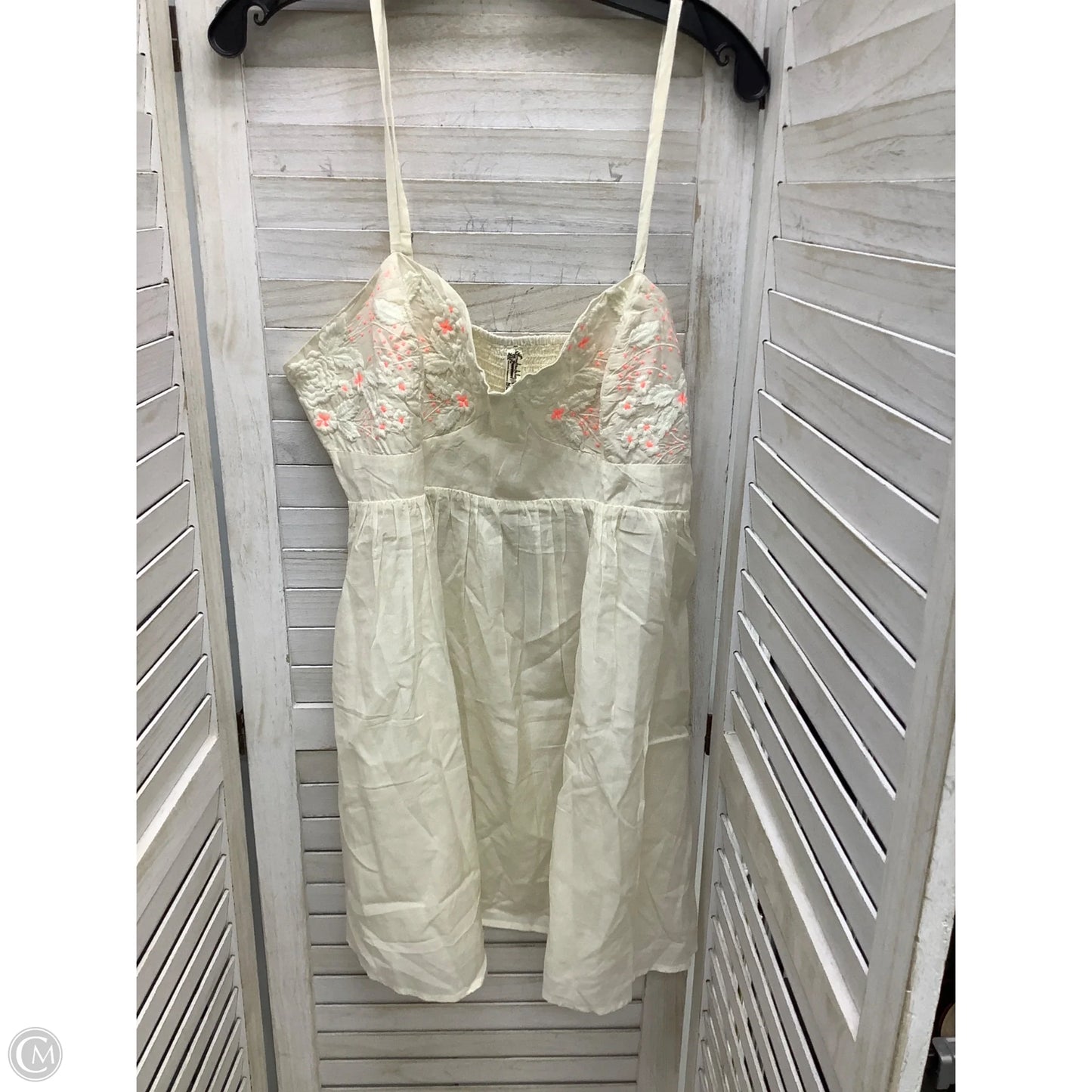 Dress Casual Short By Free People In Ivory, Size: L