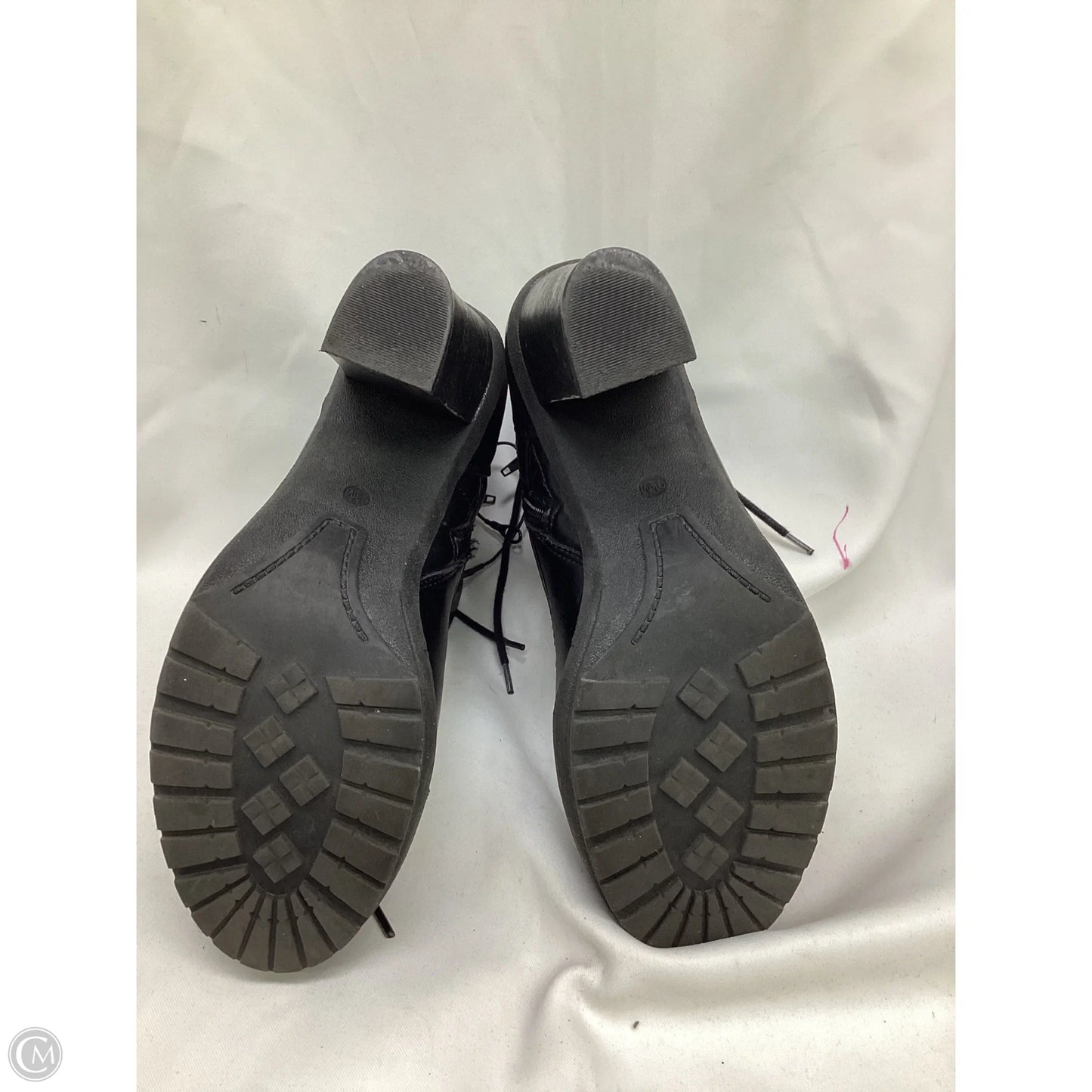 Boots Ankle Heels By Guess In Black, Size: 9.5