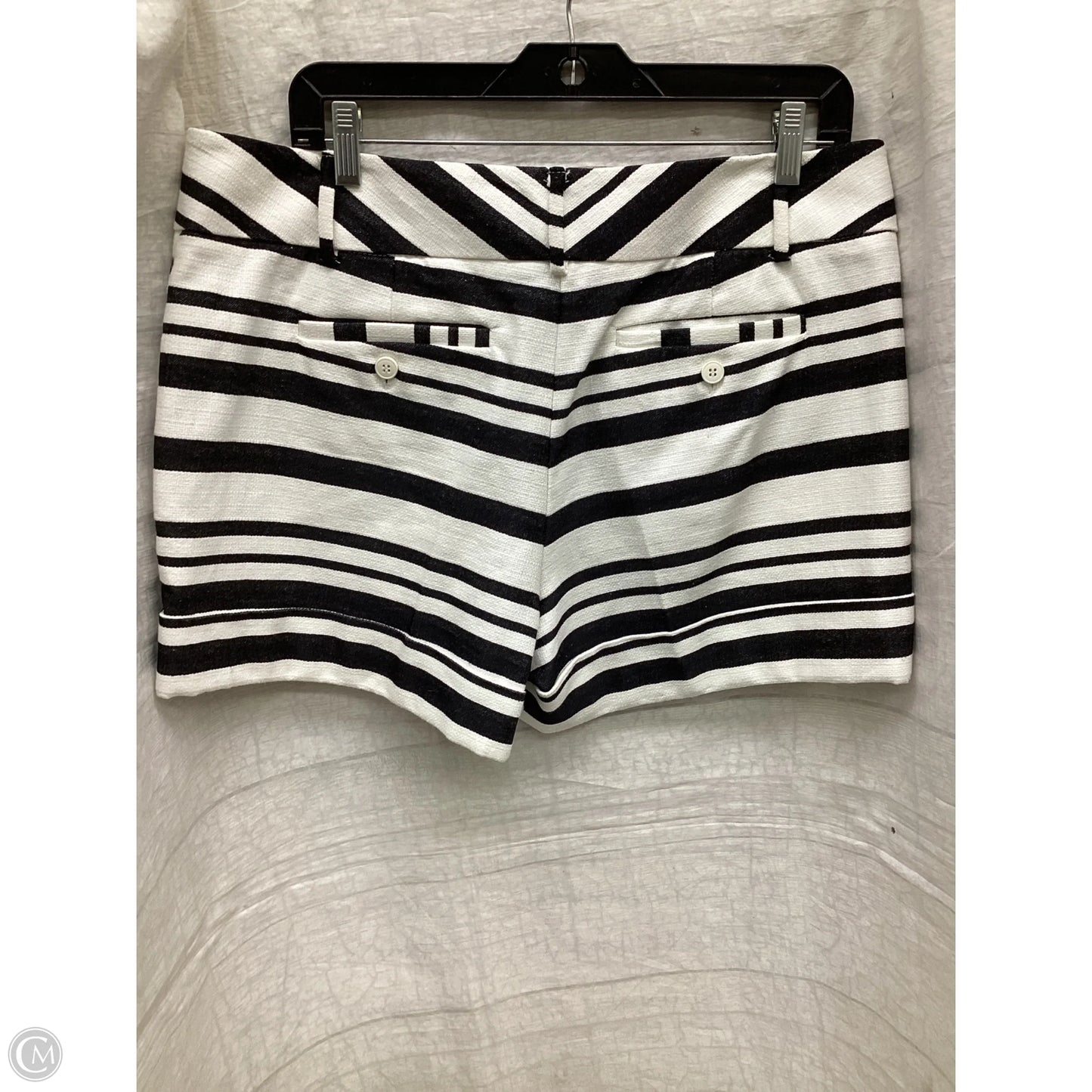 Shorts By Clothes Mentor In Plaid Pattern, Size: 12