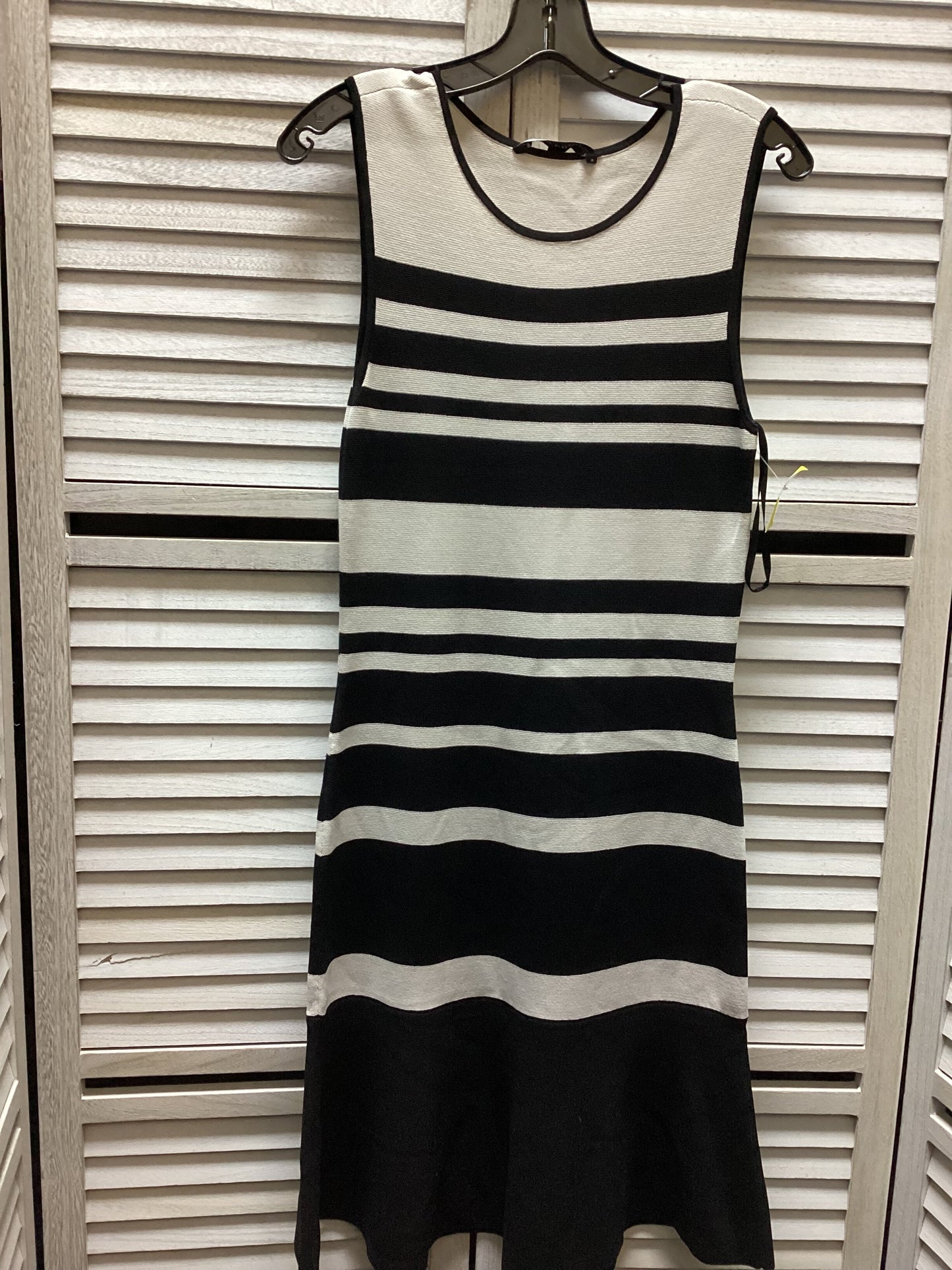 Dress Casual Midi By White House Black Market Size: S