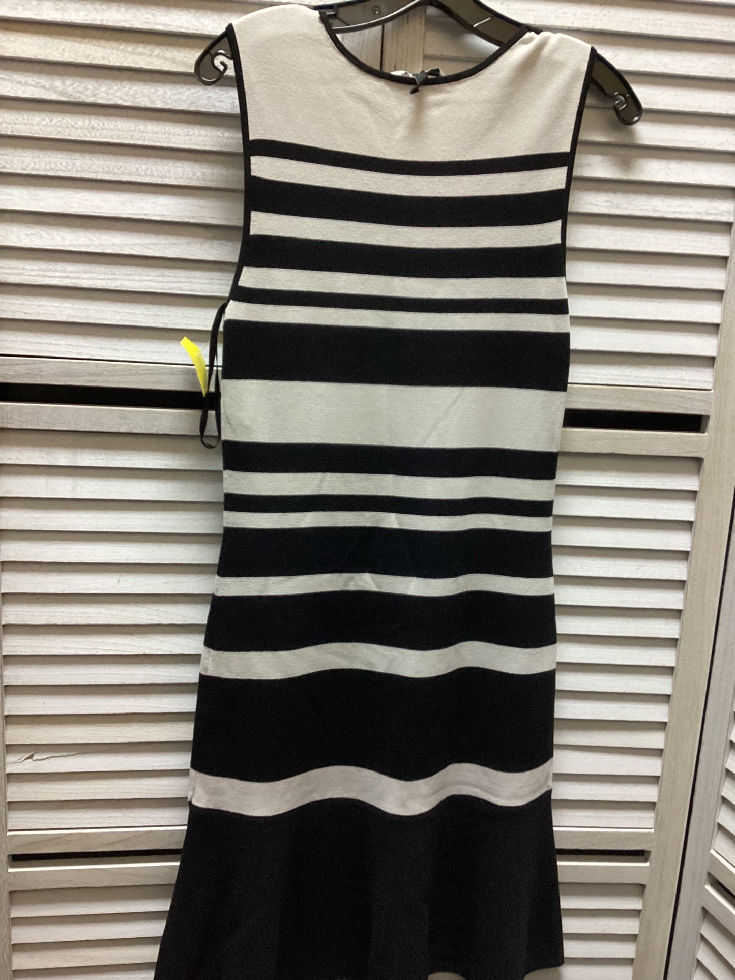 Dress Casual Midi By White House Black Market Size: S
