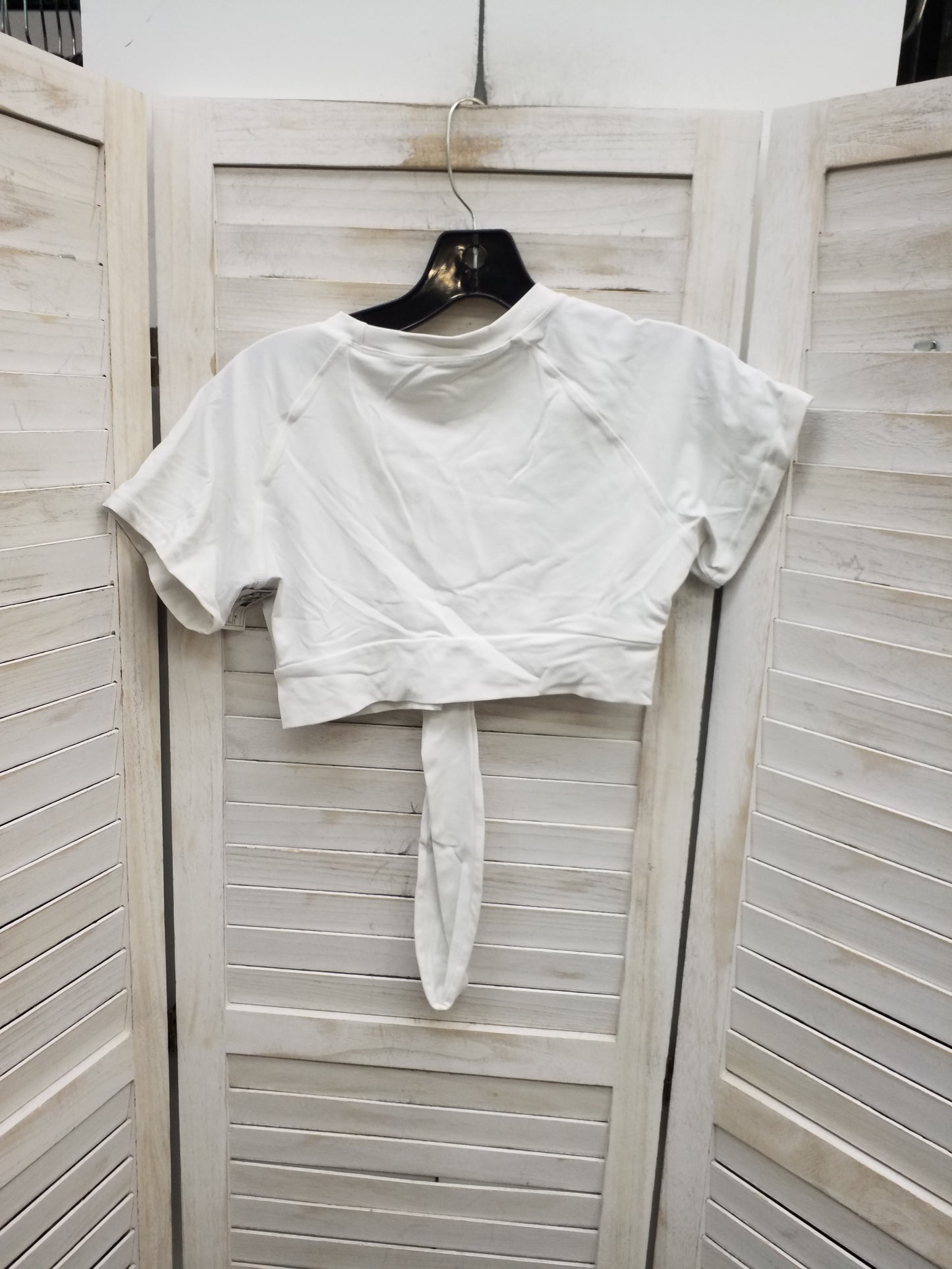 Top Short Sleeve Basic By Clothes Mentor Size: M