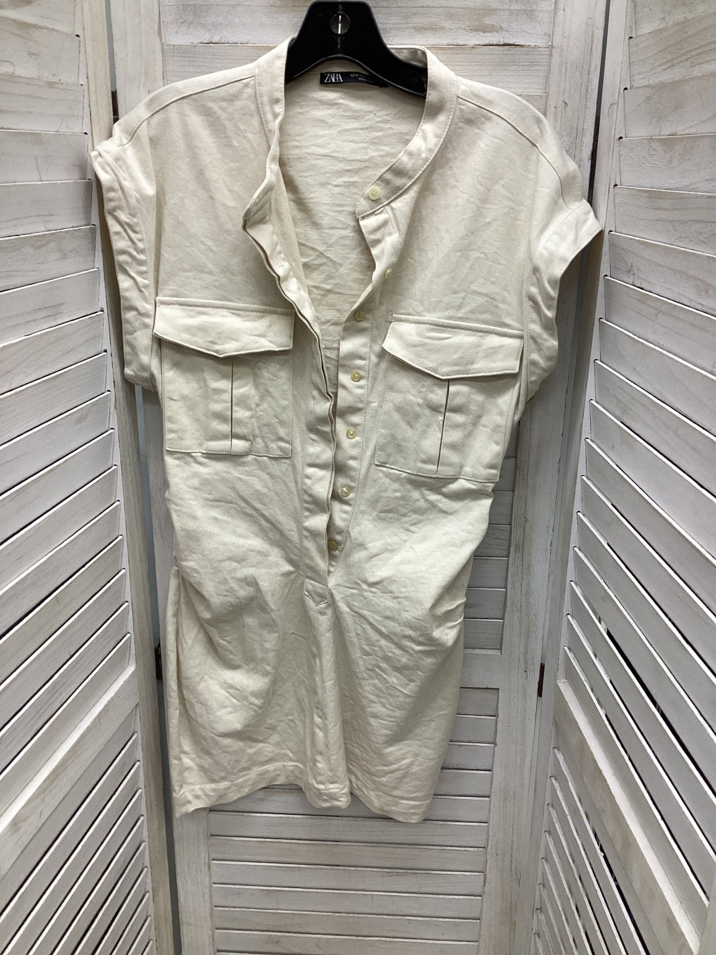 Dress Casual Short By Zara Size: M