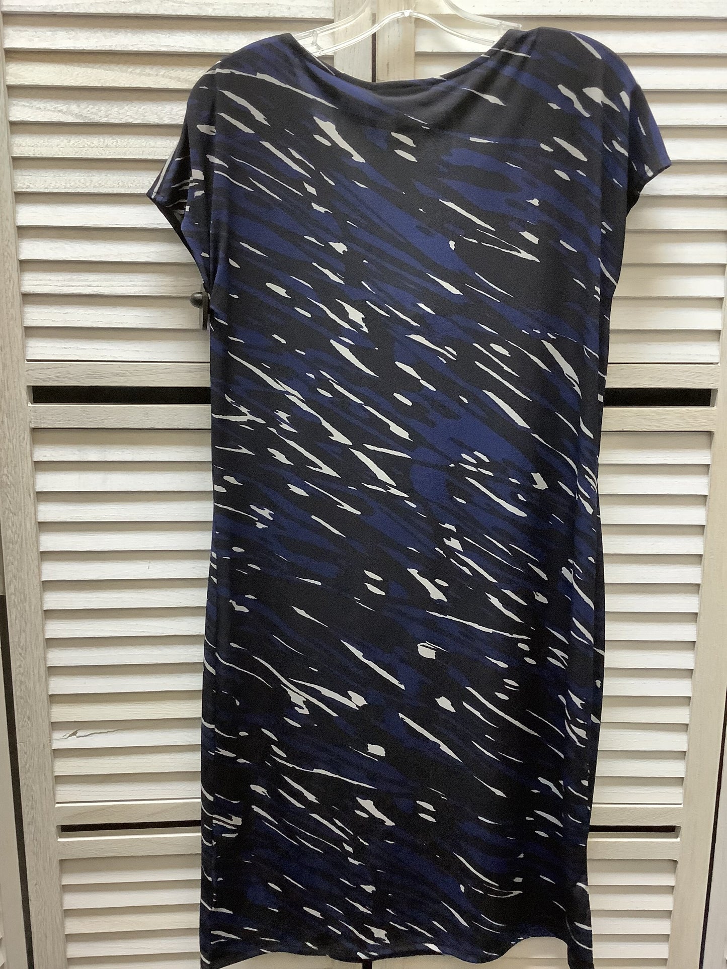 Dress Casual Short By Dana Buchman Size: M
