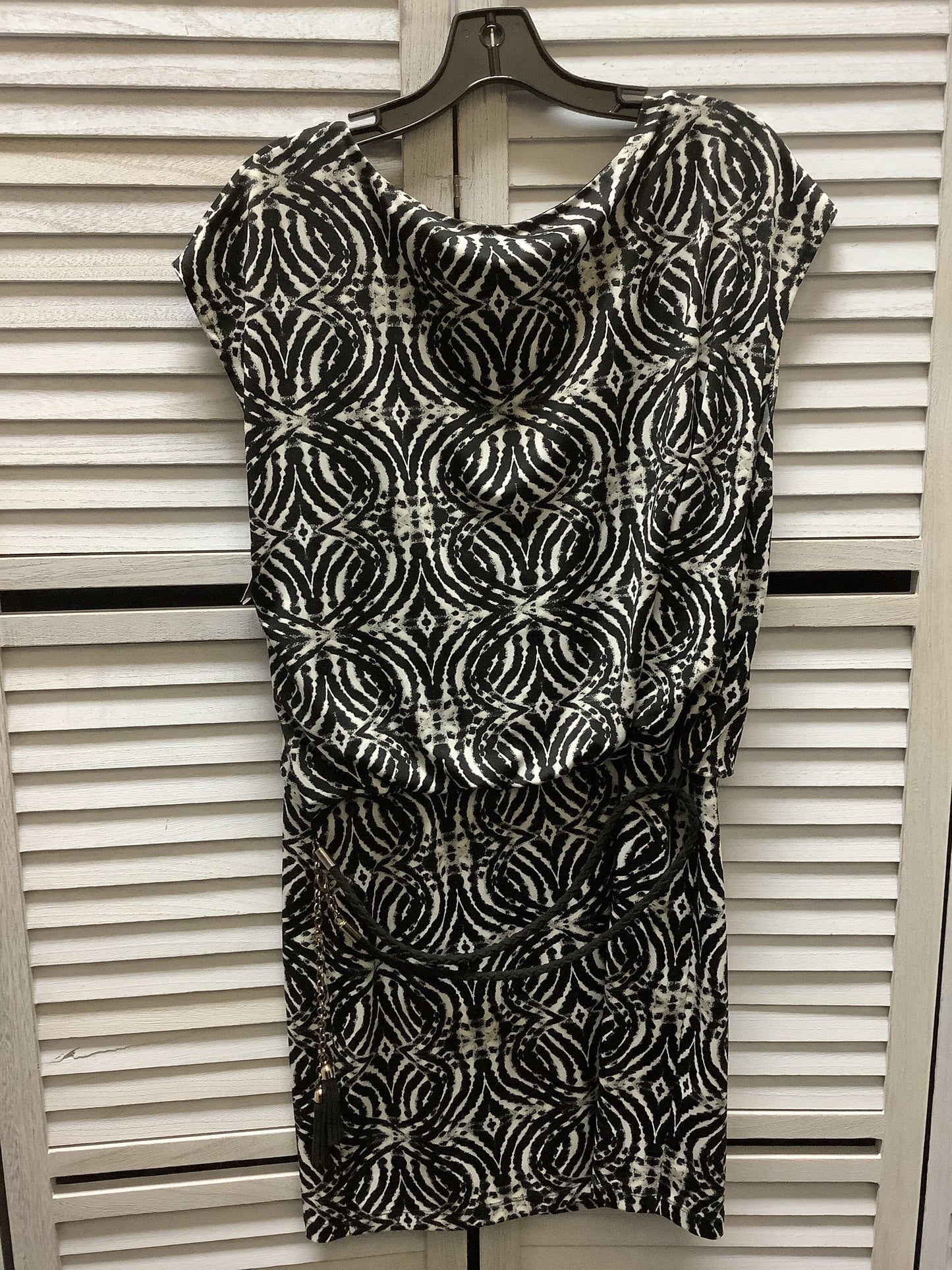 Dress Casual Short By Ab Studio Size: M