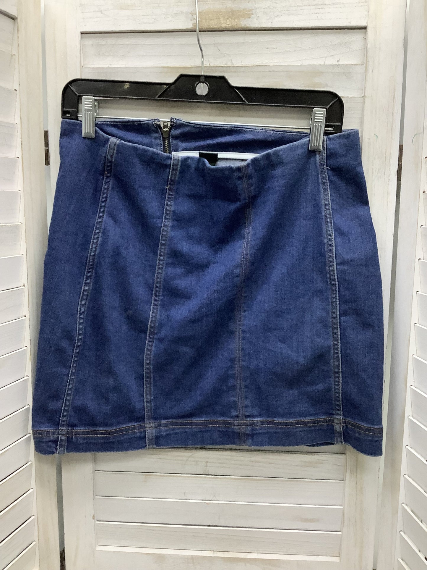 Skirt Mini & Short By Wild Fable Size: 10