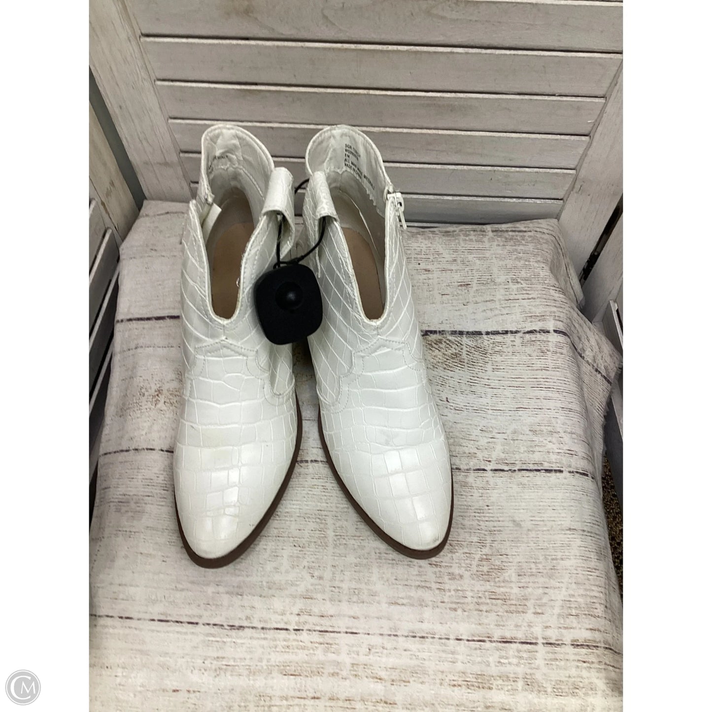 Boots Ankle Heels By Sugar In White, Size: 8