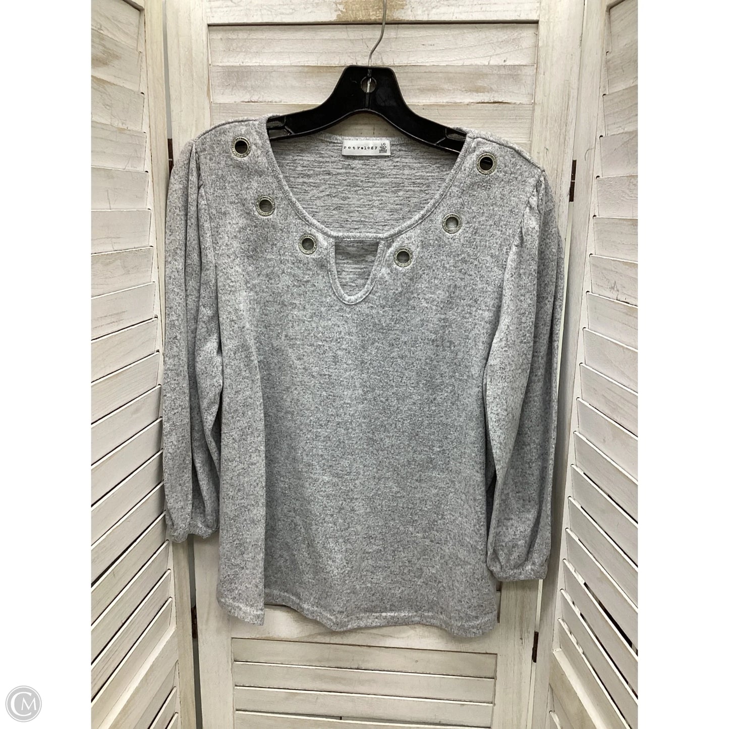 Top Long Sleeve By Retrology In Grey, Size: L