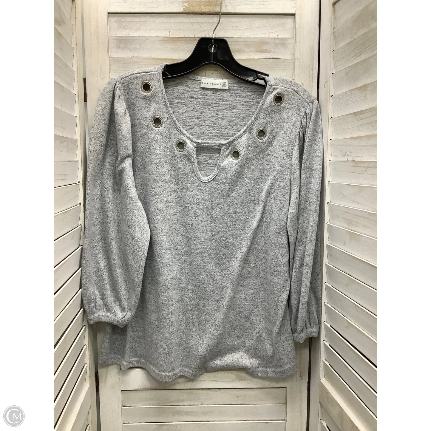 Top Long Sleeve By Retrology In Grey, Size: L
