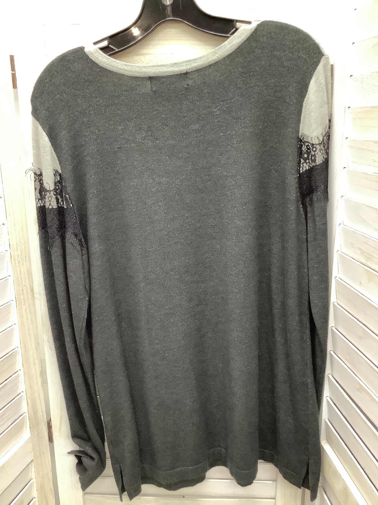 Sweater By Liz Claiborne Size: L