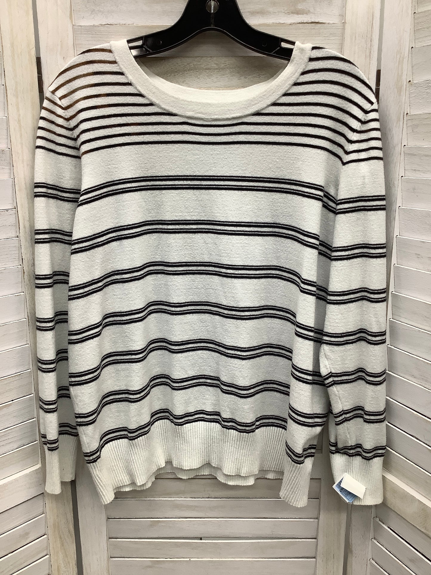 Sweater By Liz Claiborne Size: Xl