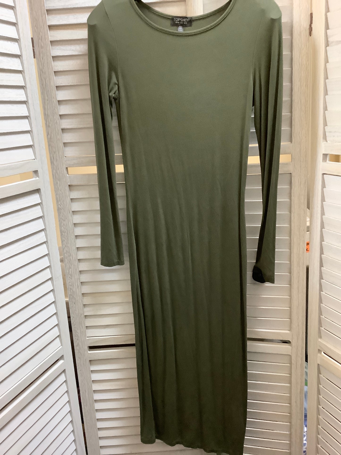 Dress Casual Maxi By Topshop Size: 6