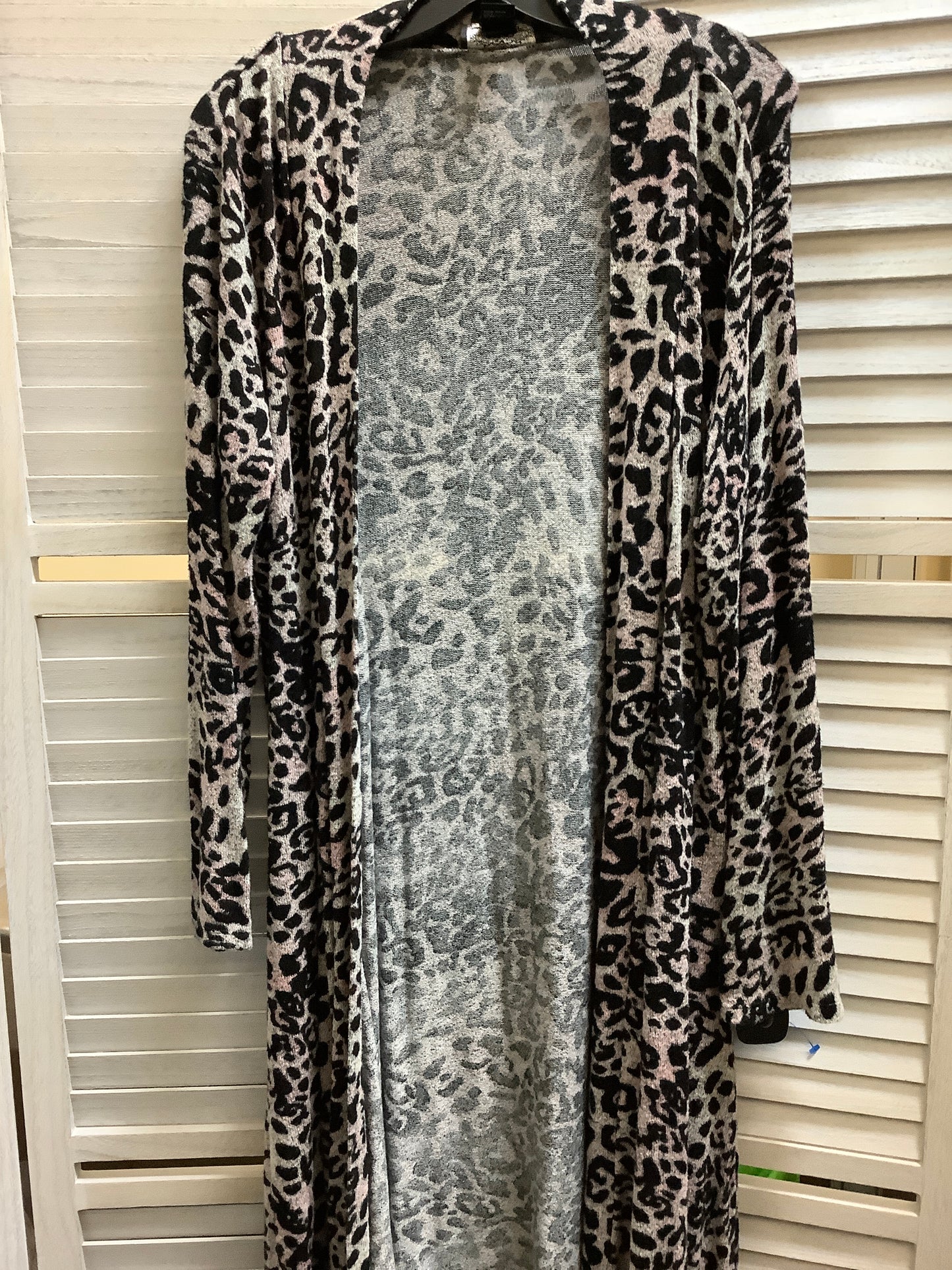 Cardigan By Clothes Mentor Size: M