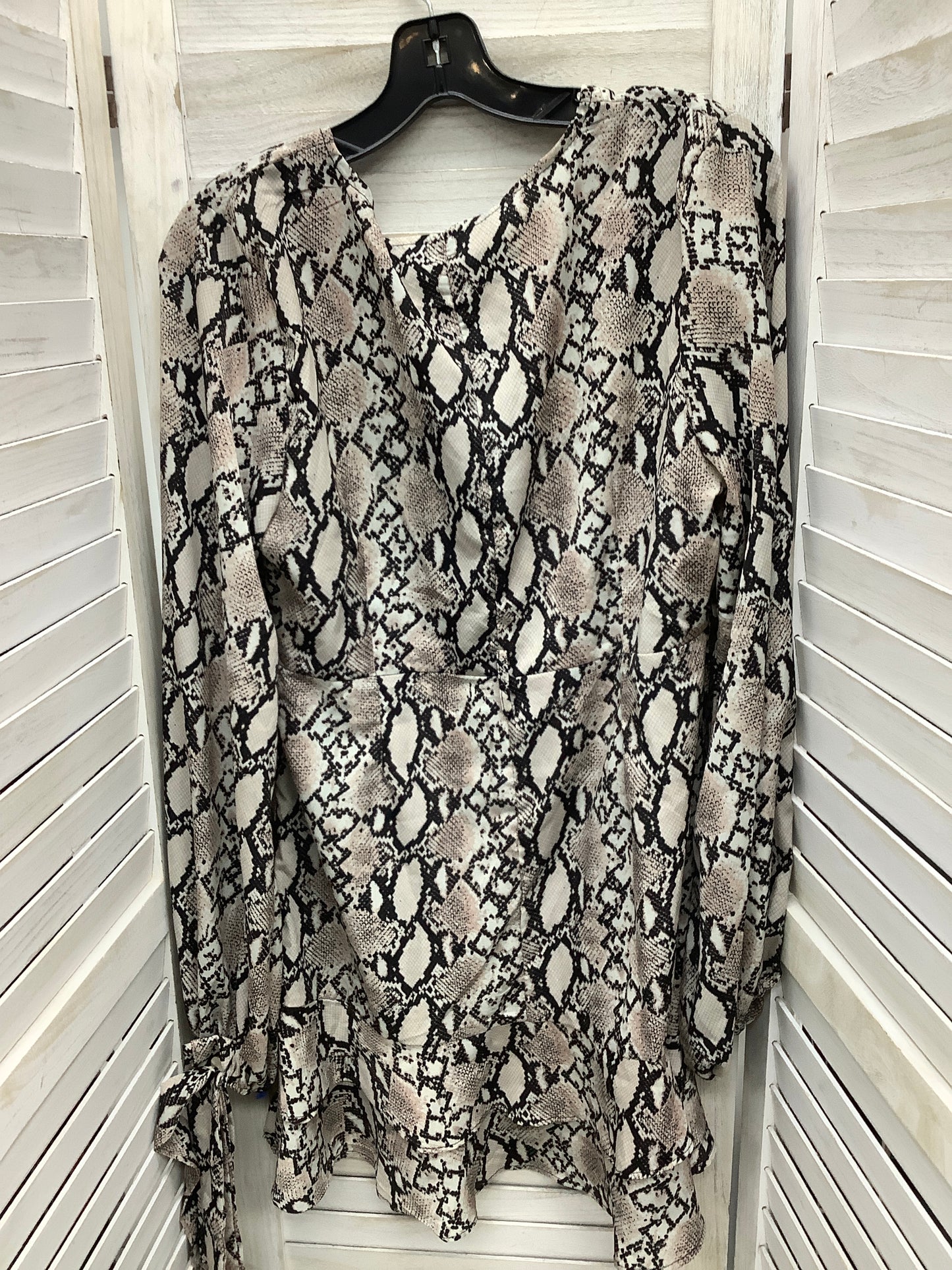Dress Casual Midi By Clothes Mentor Size: L