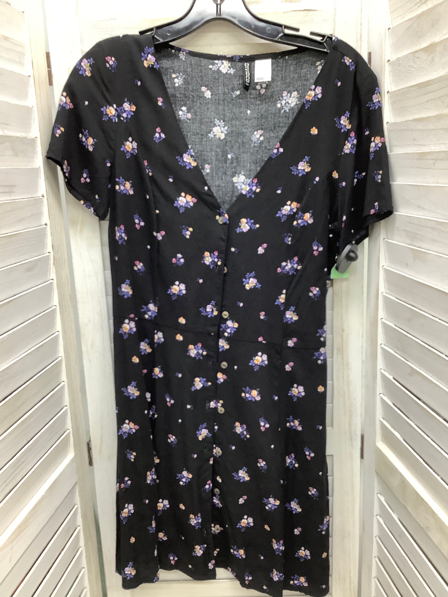 Dress Casual Midi By Divided Size: 8