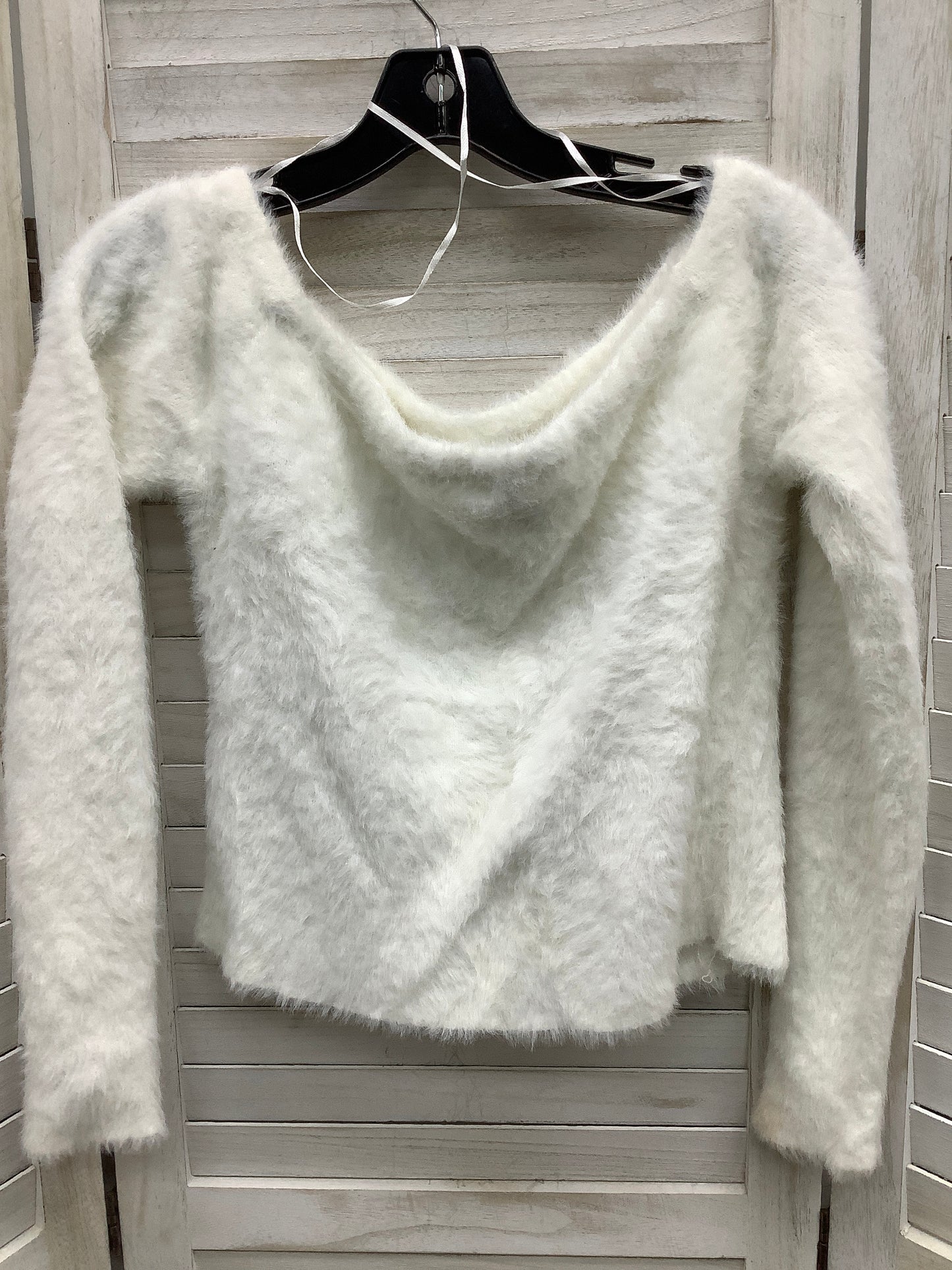 Sweater By Divided Size: M