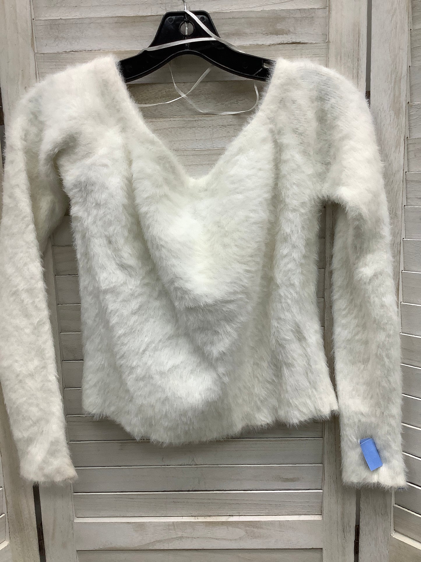 Sweater By Divided Size: M