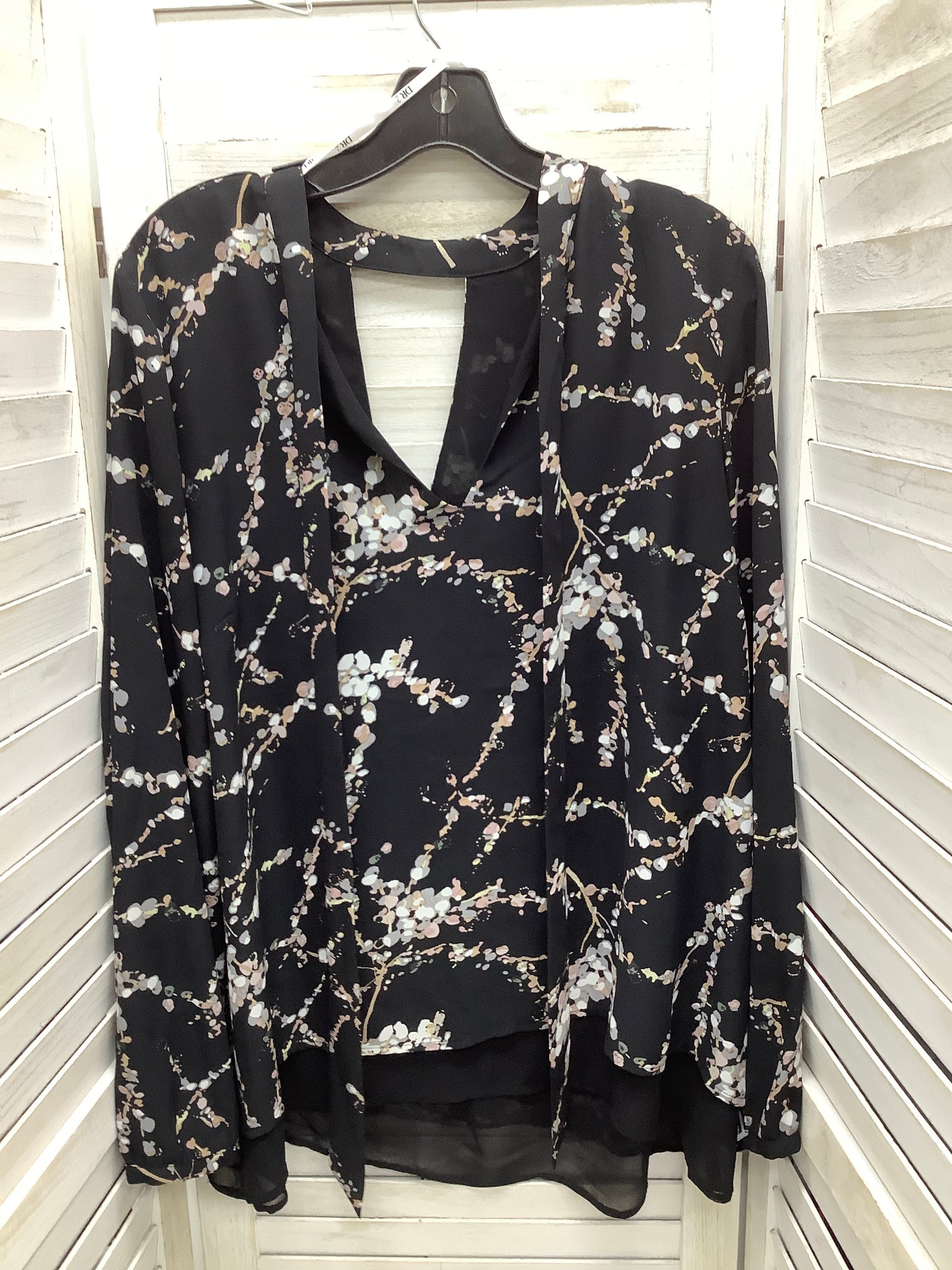Blouse 3/4 Sleeve By Clothes Mentor Size: Xl