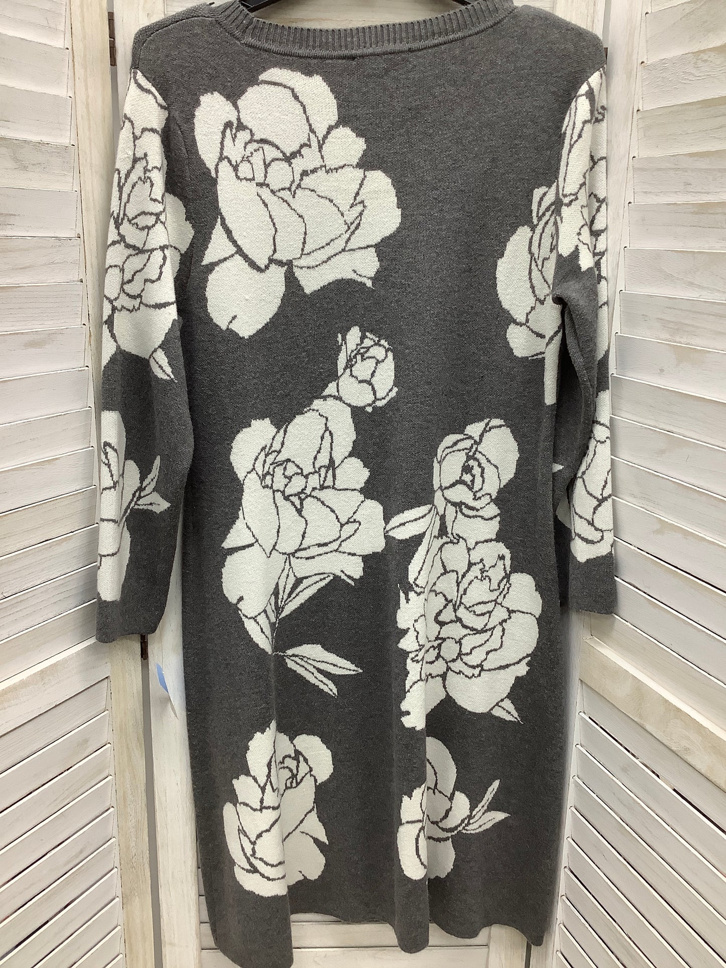 Dress Casual Short By Calvin Klein Size: L