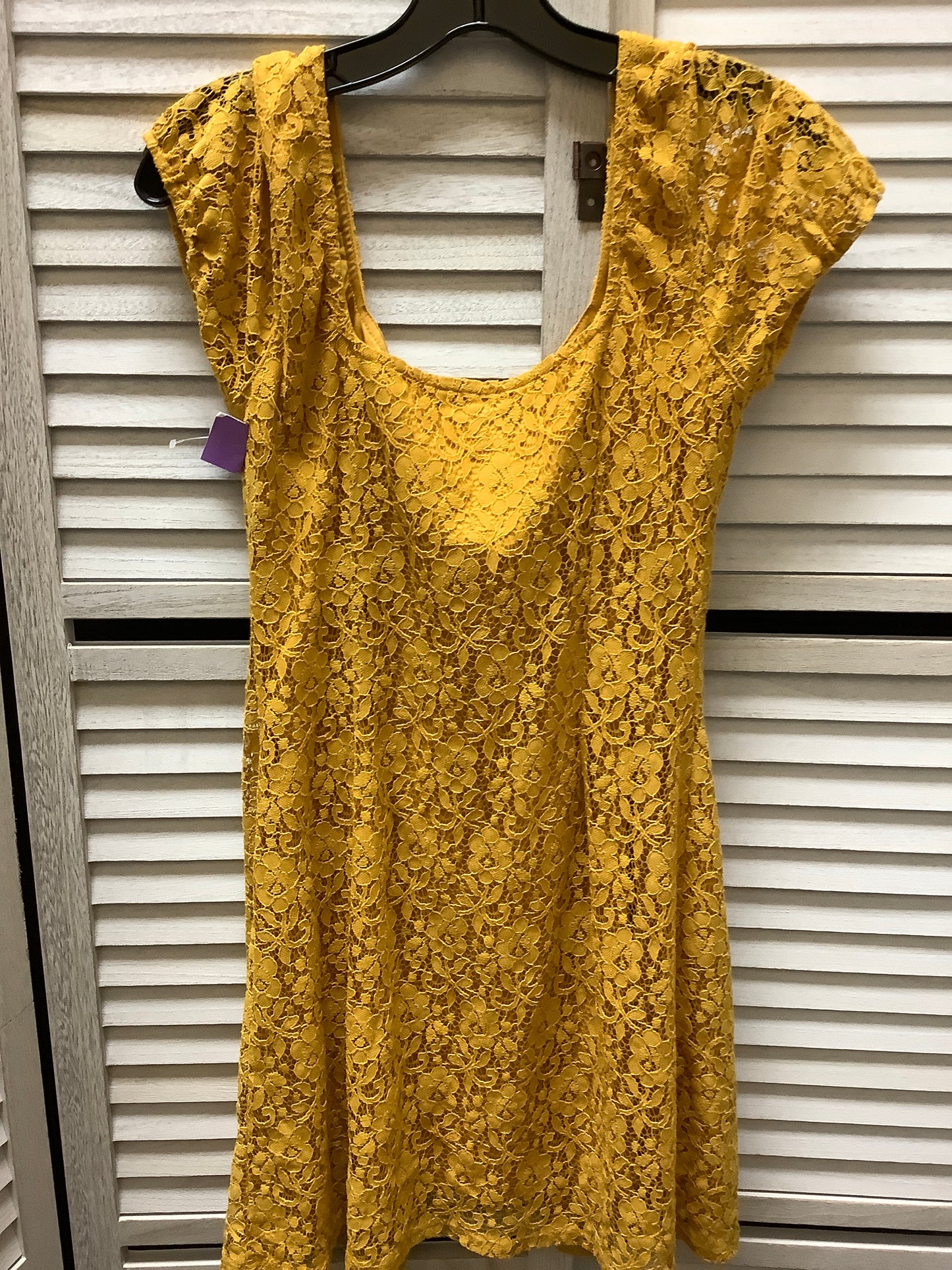Dress Casual Short By Clothes Mentor Size: L