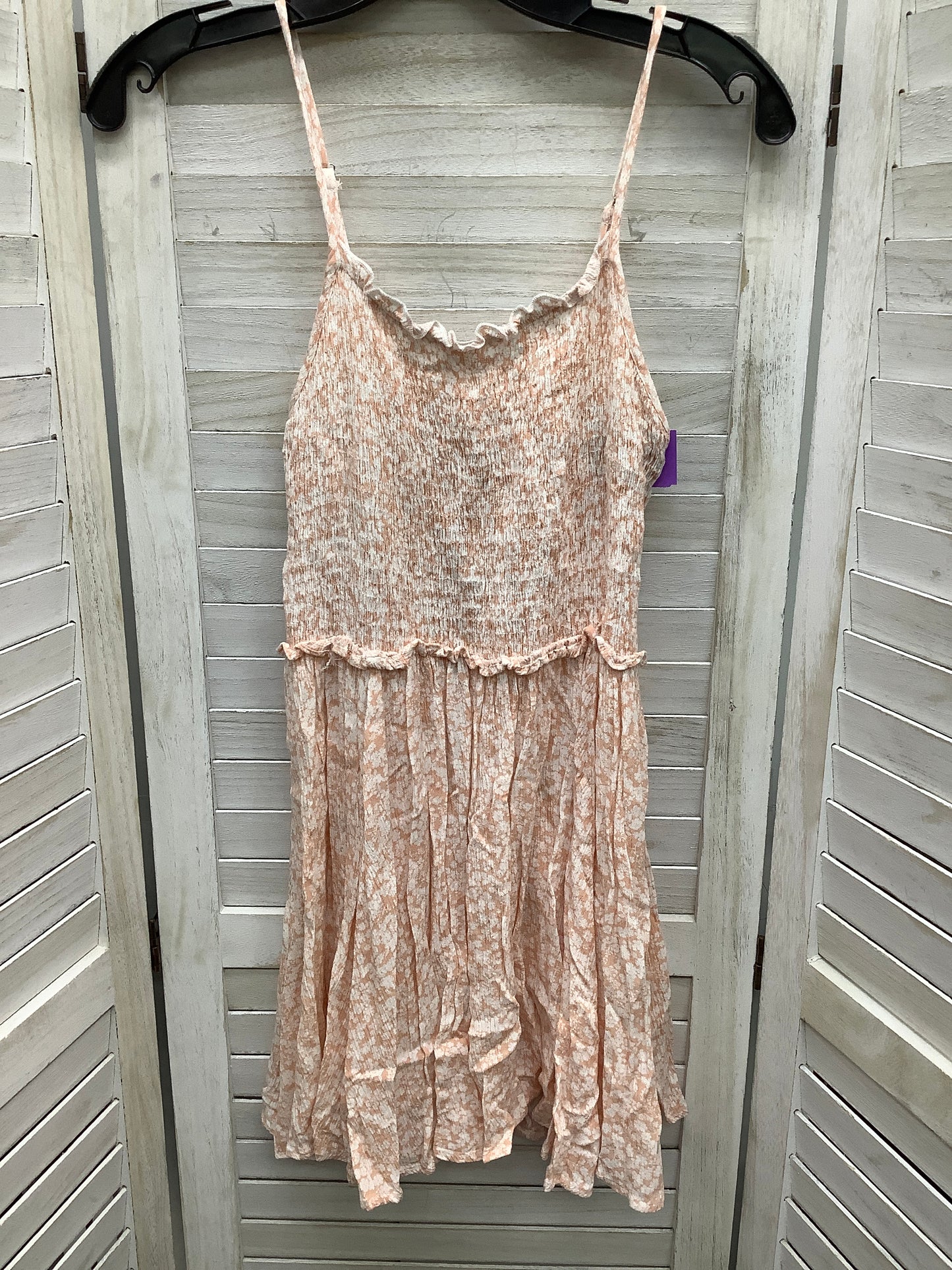 Dress Casual Short By Clothes Mentor Size: M