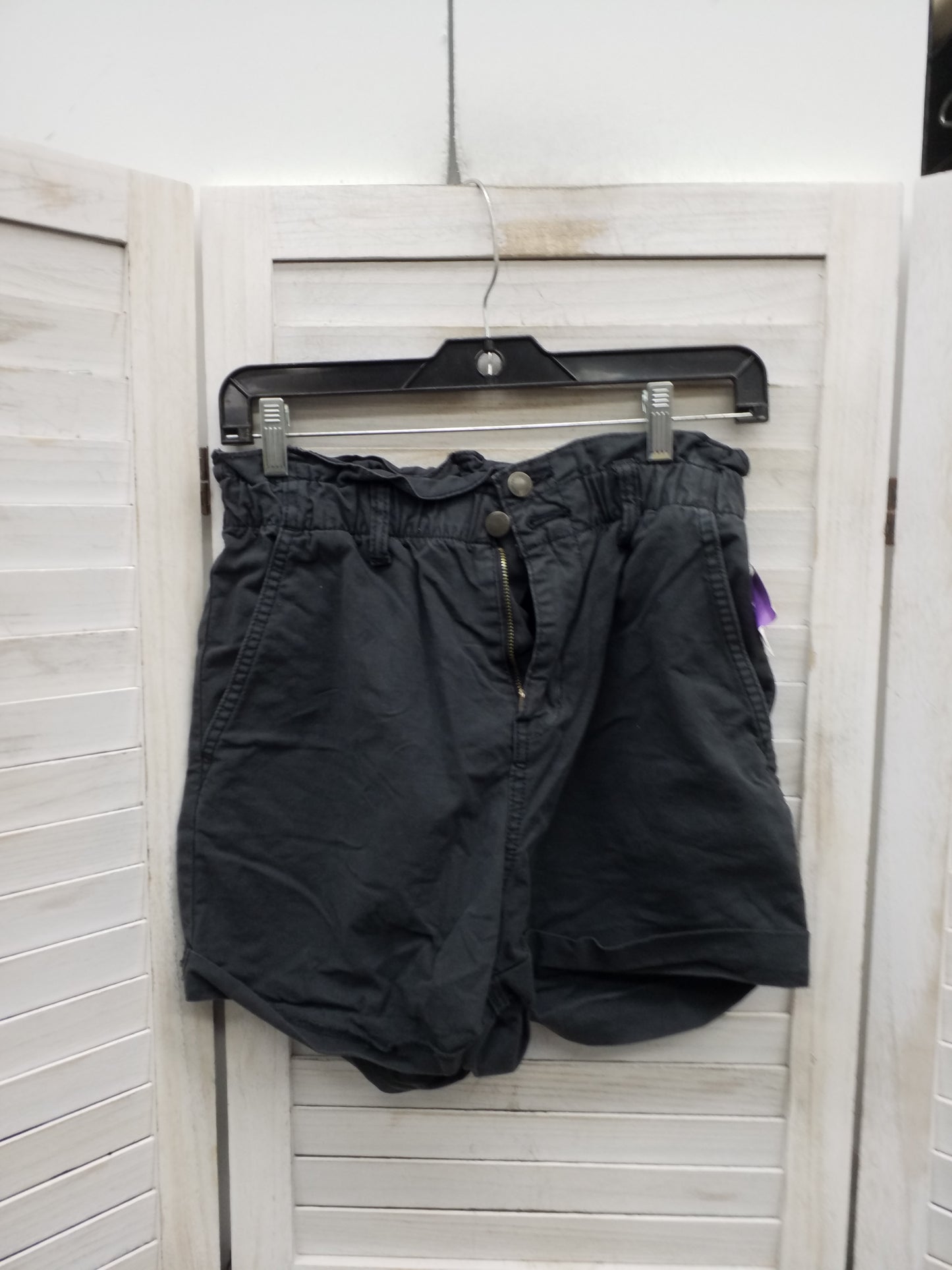 Shorts By Universal Thread Size: Xs