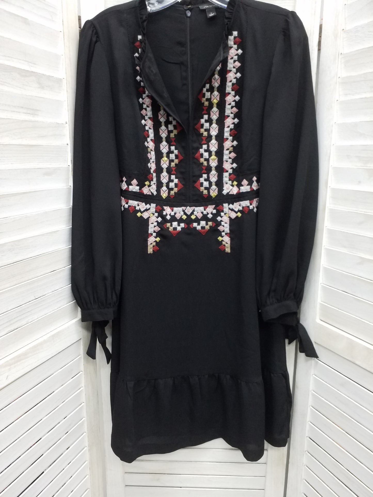 Dress Casual Midi By Ann Taylor Size: 6