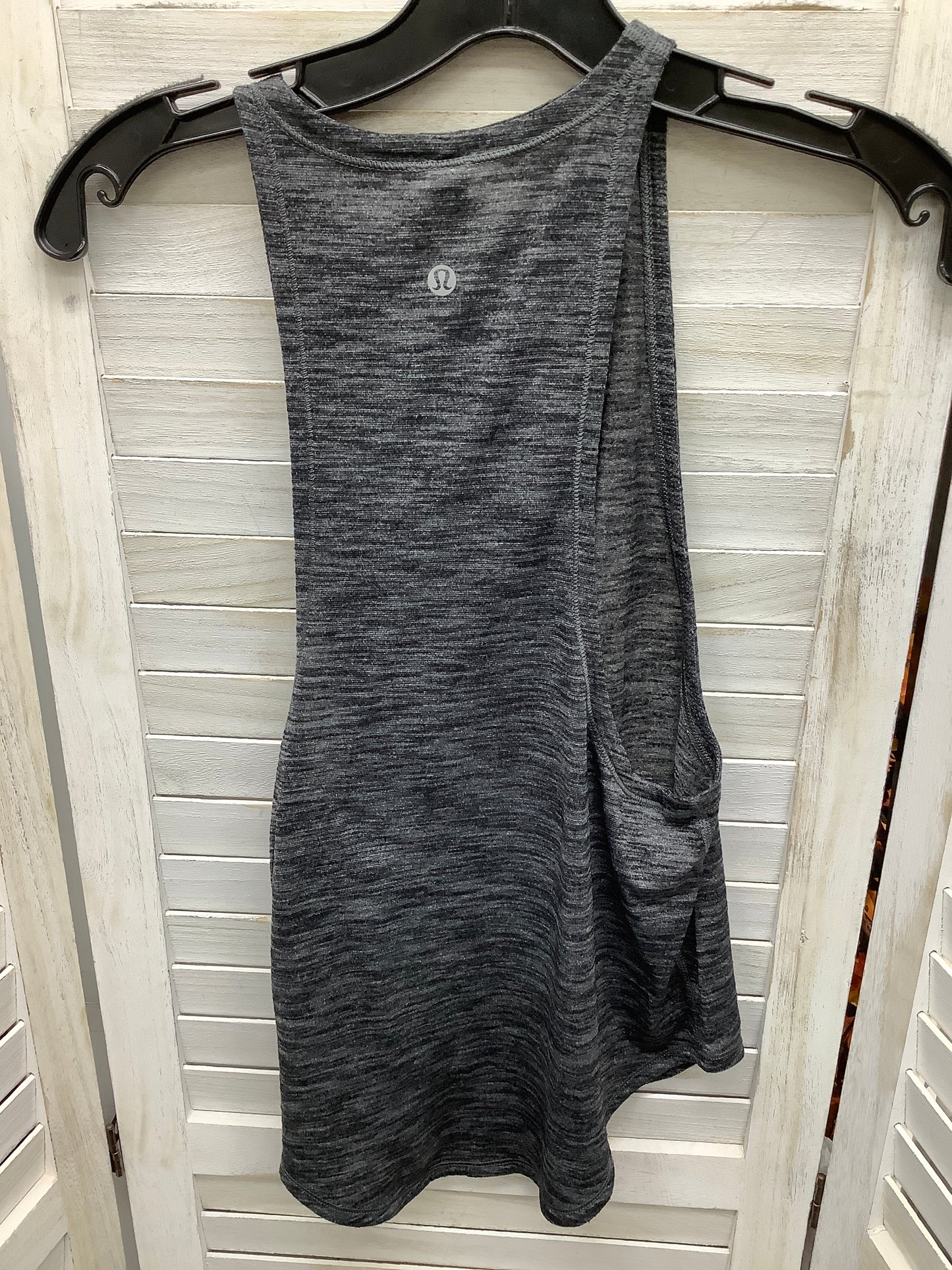 Athletic Top Short Sleeve By Lululemon Size: 4