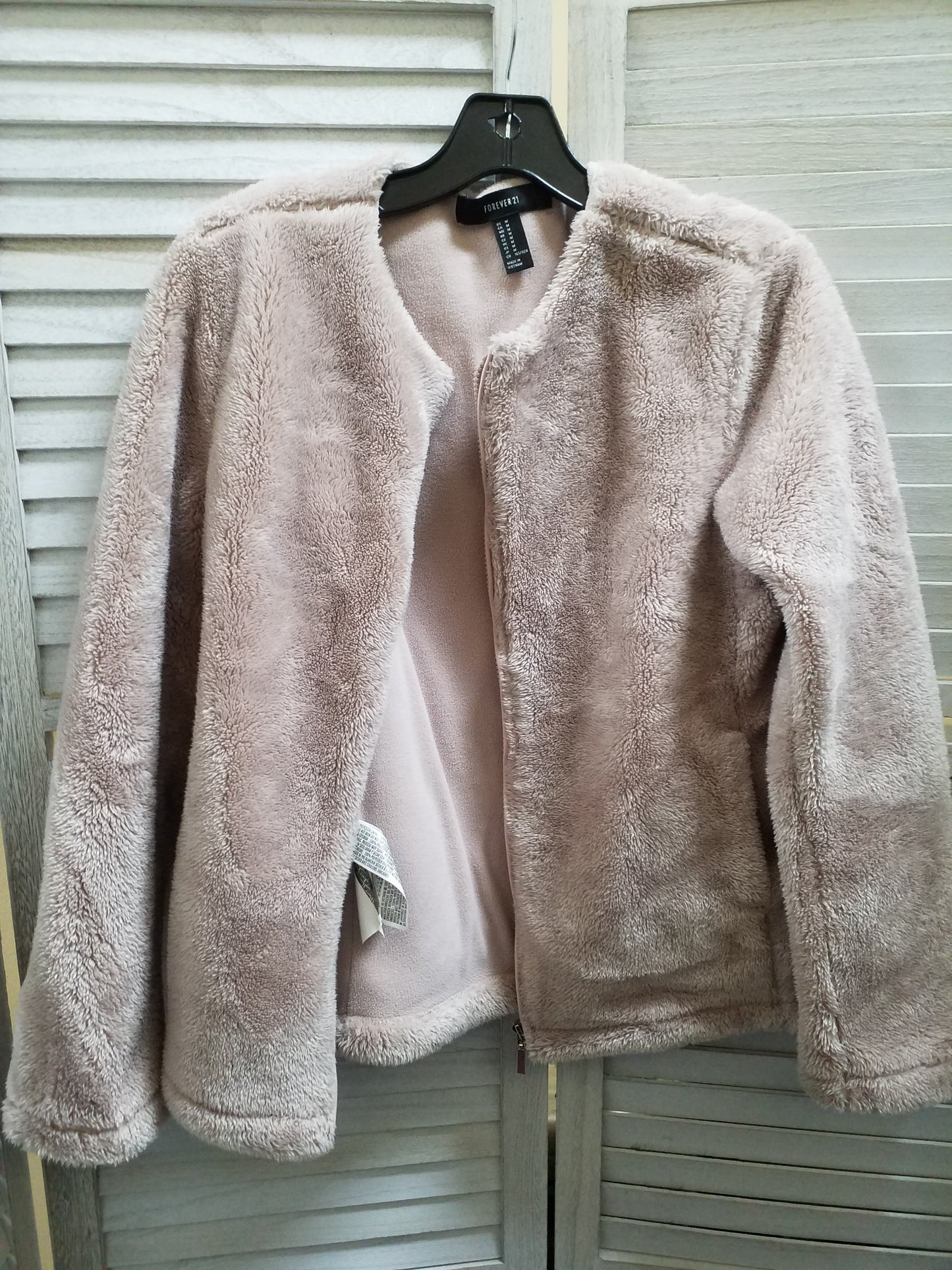 Jacket Faux Fur & Sherpa By Forever 21 Size: M