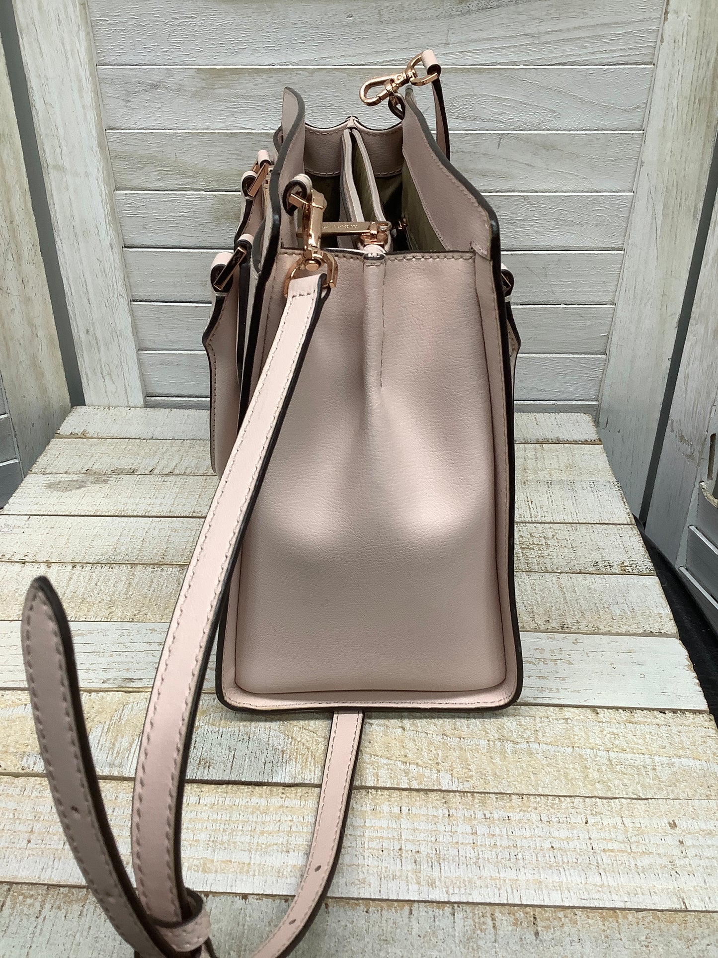 Crossbody Designer By Michael Kors Size: Medium