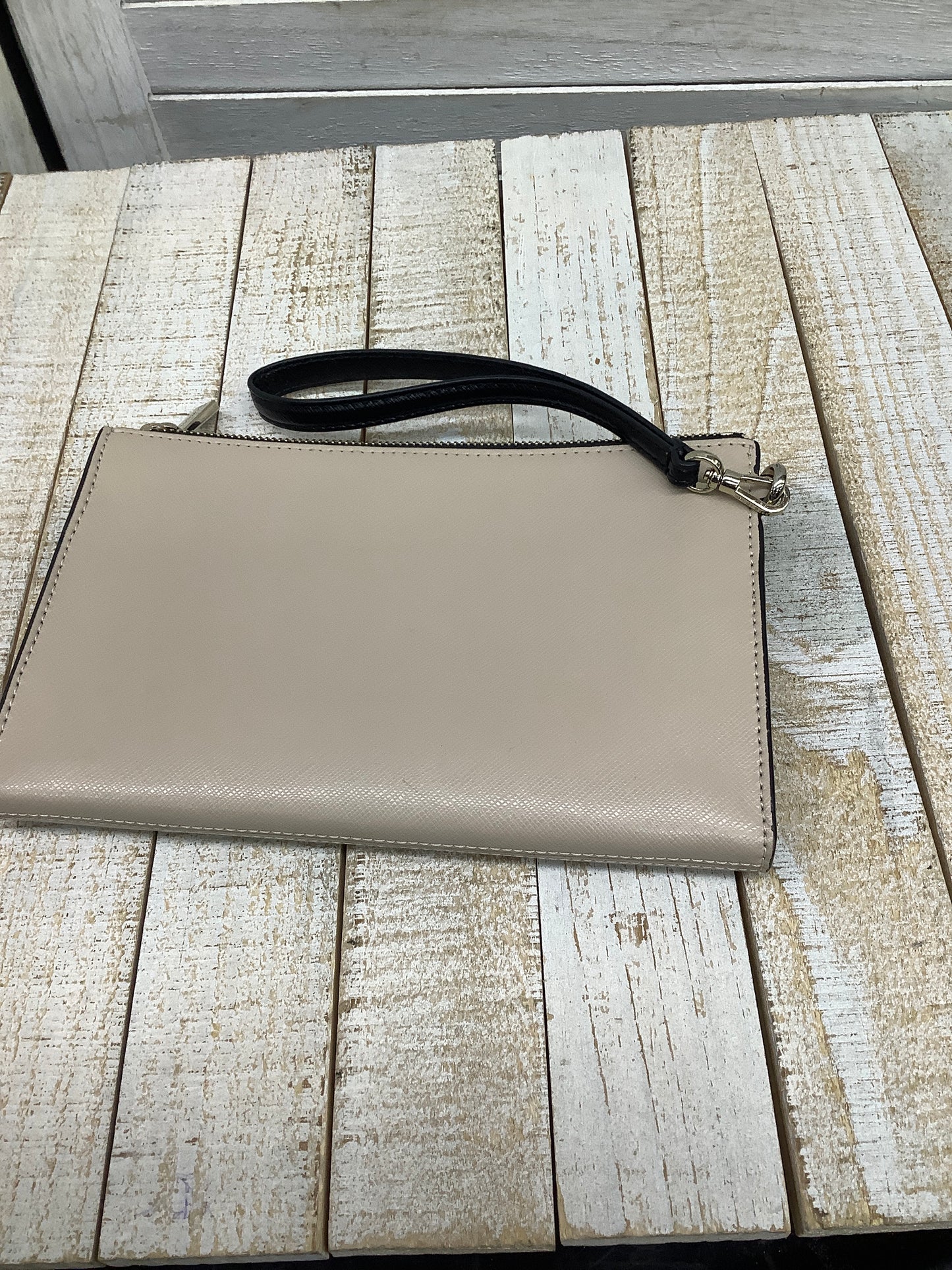 Wristlet Designer By Kate Spade Size: Medium