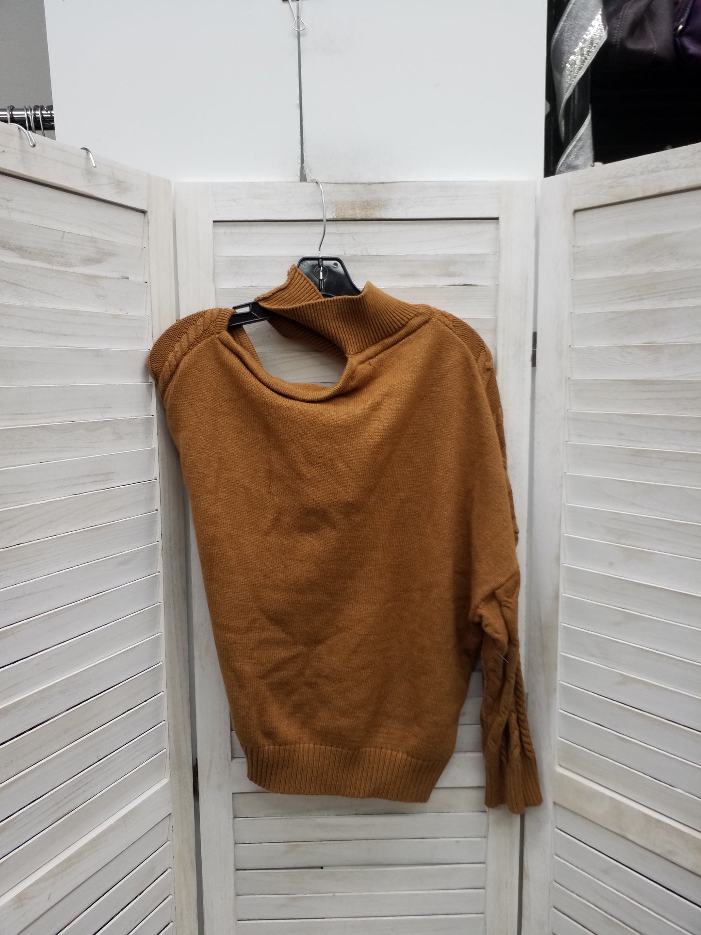 Sweater By Venus Size: L