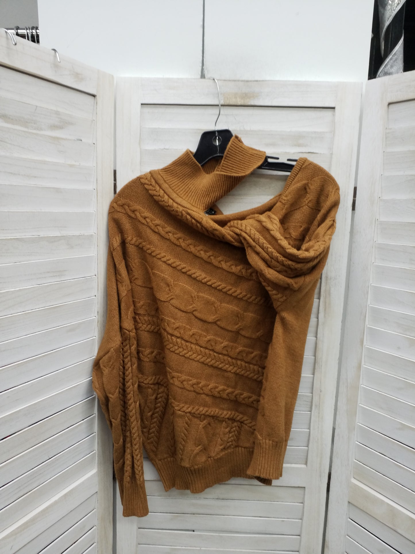 Sweater By Venus Size: L