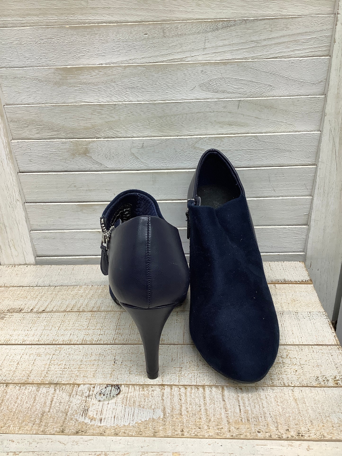 Boots Ankle Heels By Dexflex Size: 7.5