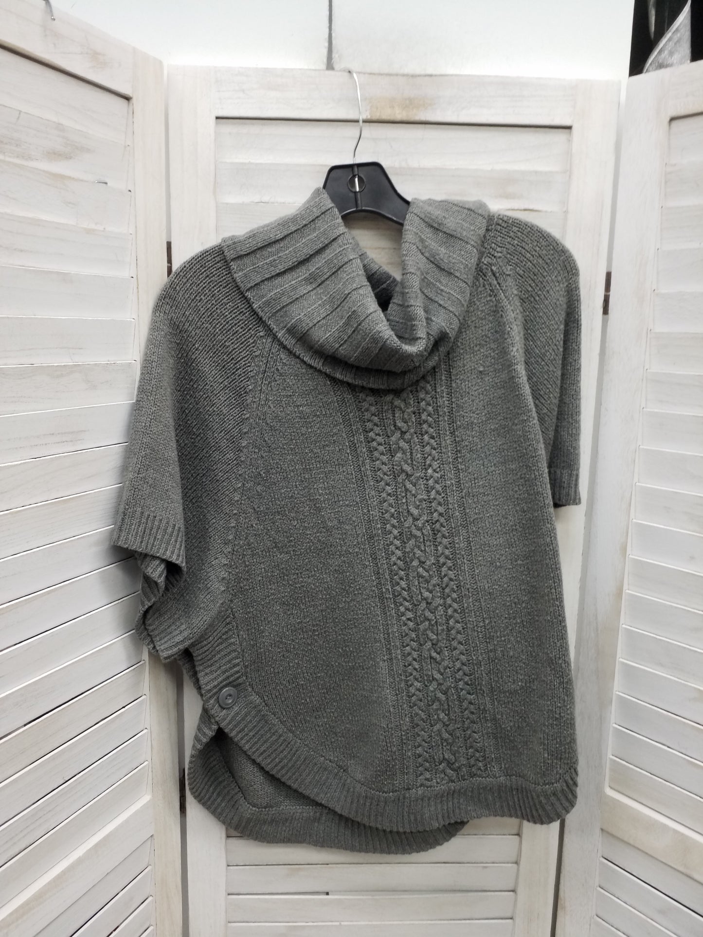 Sweater By New York And Co Size: L