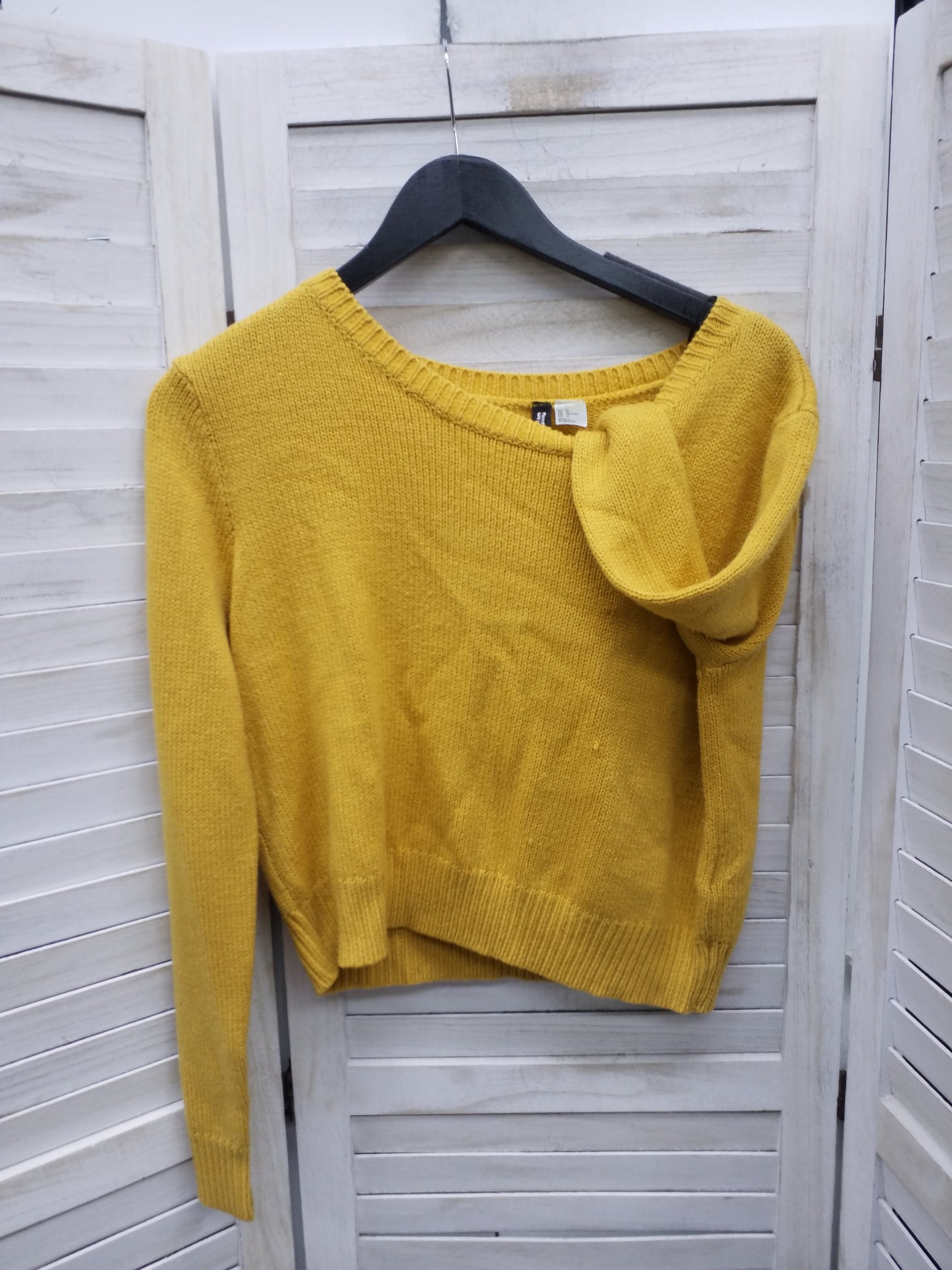 Sweater By Divided Size: M