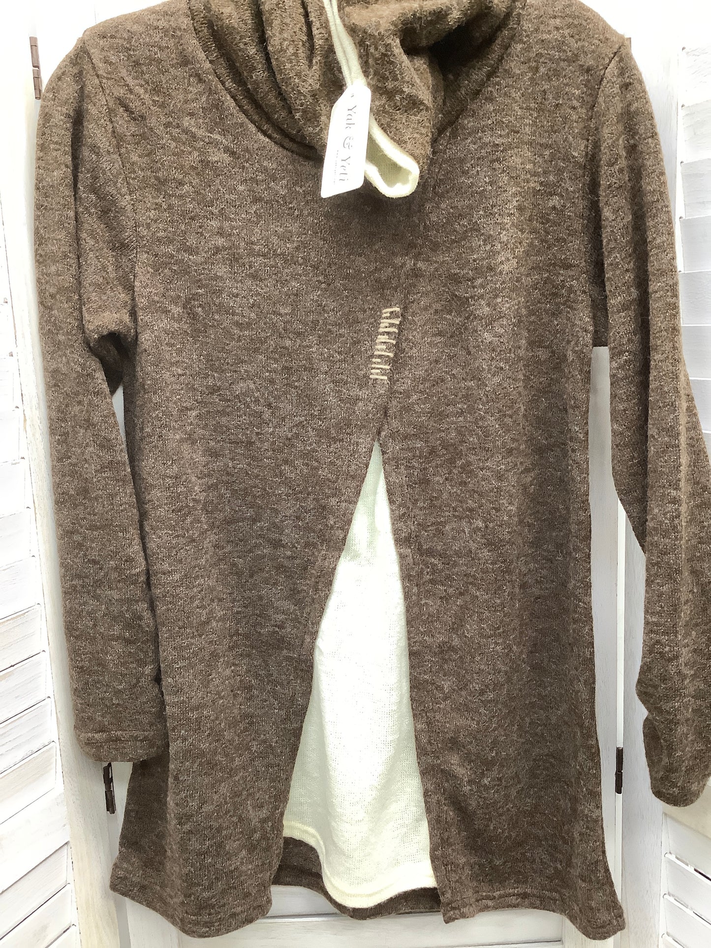 Sweater By Clothes Mentor Size: S