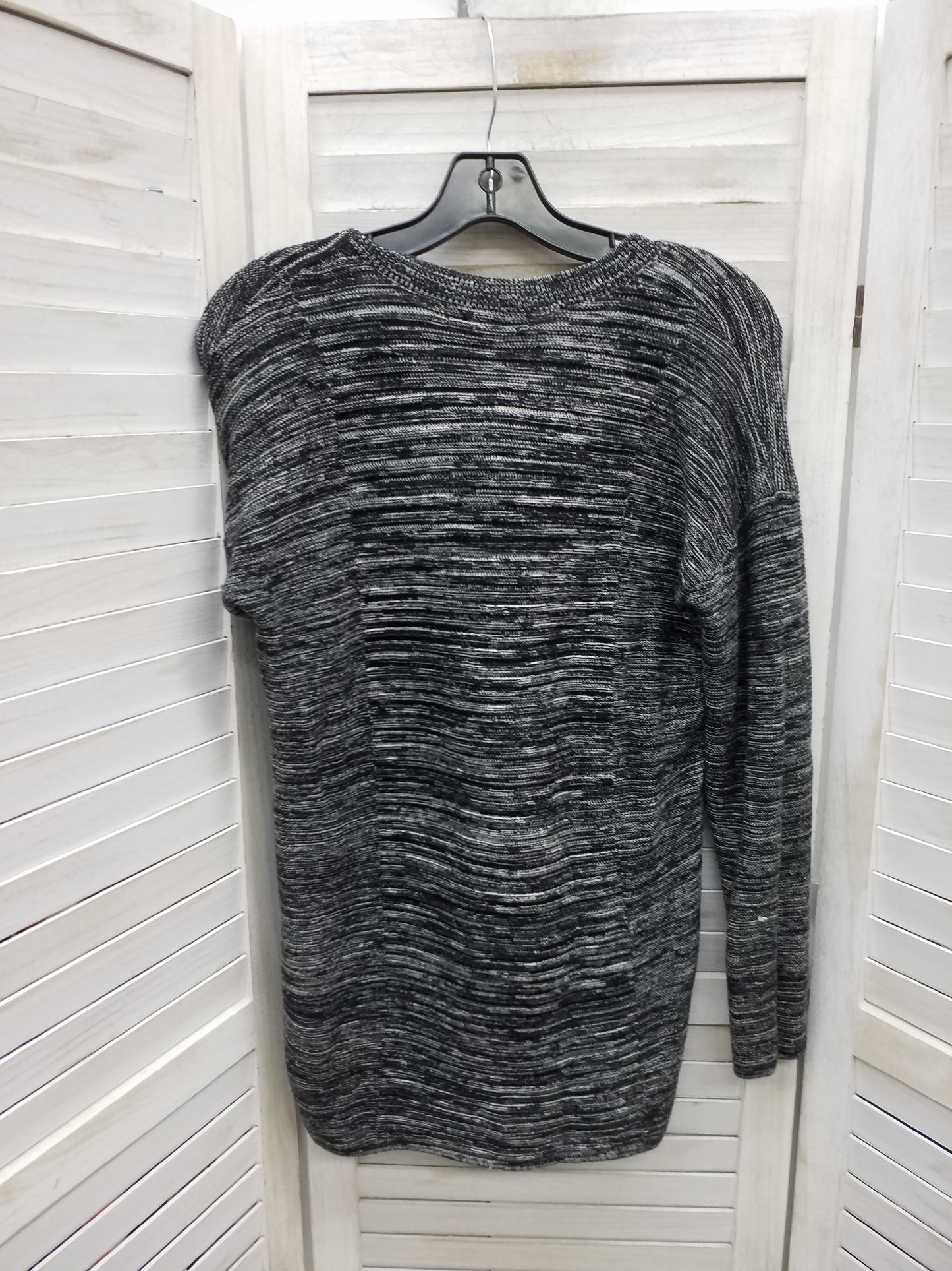 Sweater By Ellen Tracy Size: L