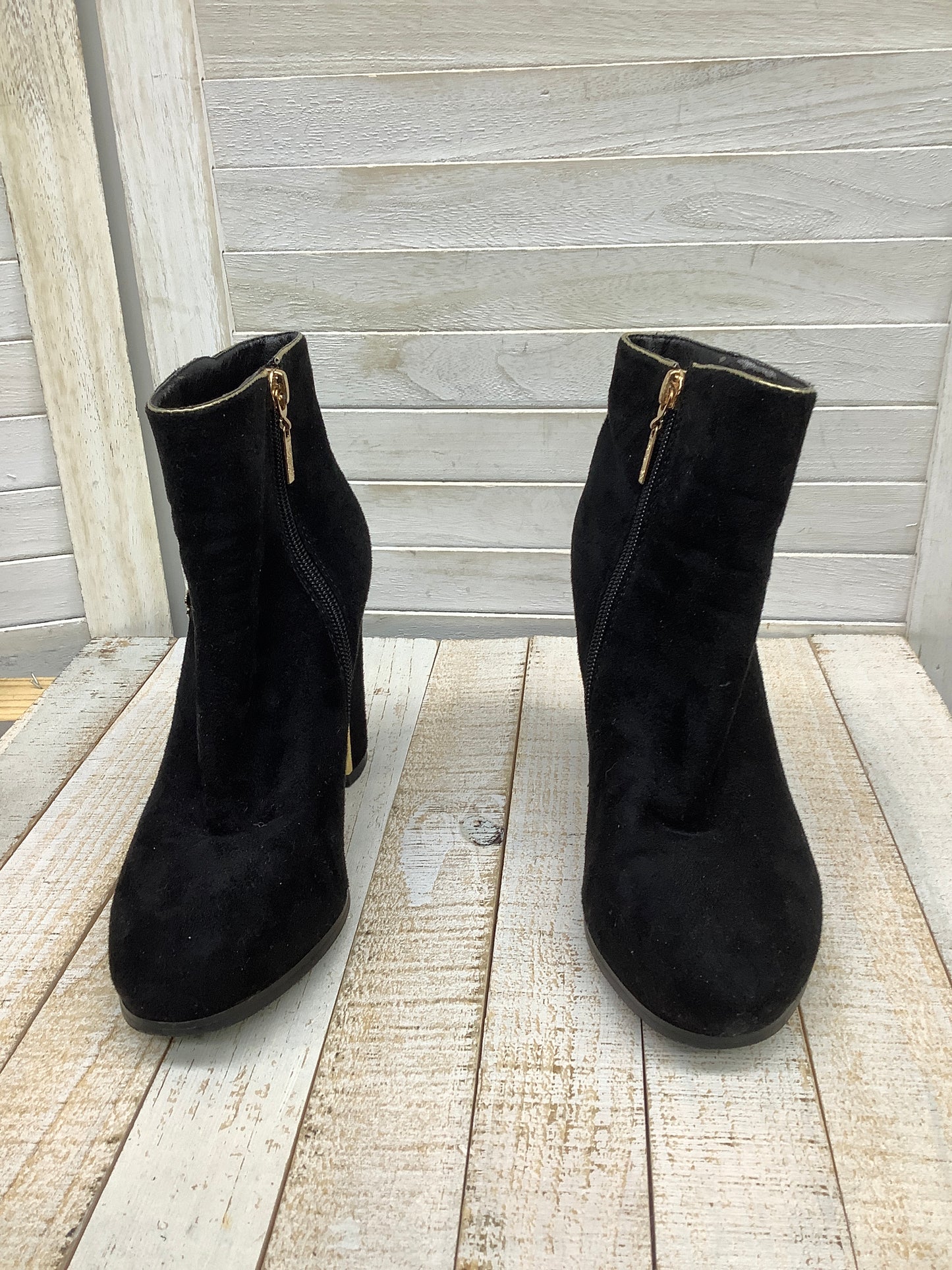 Boots Ankle Heels By Clothes Mentor Size: 6
